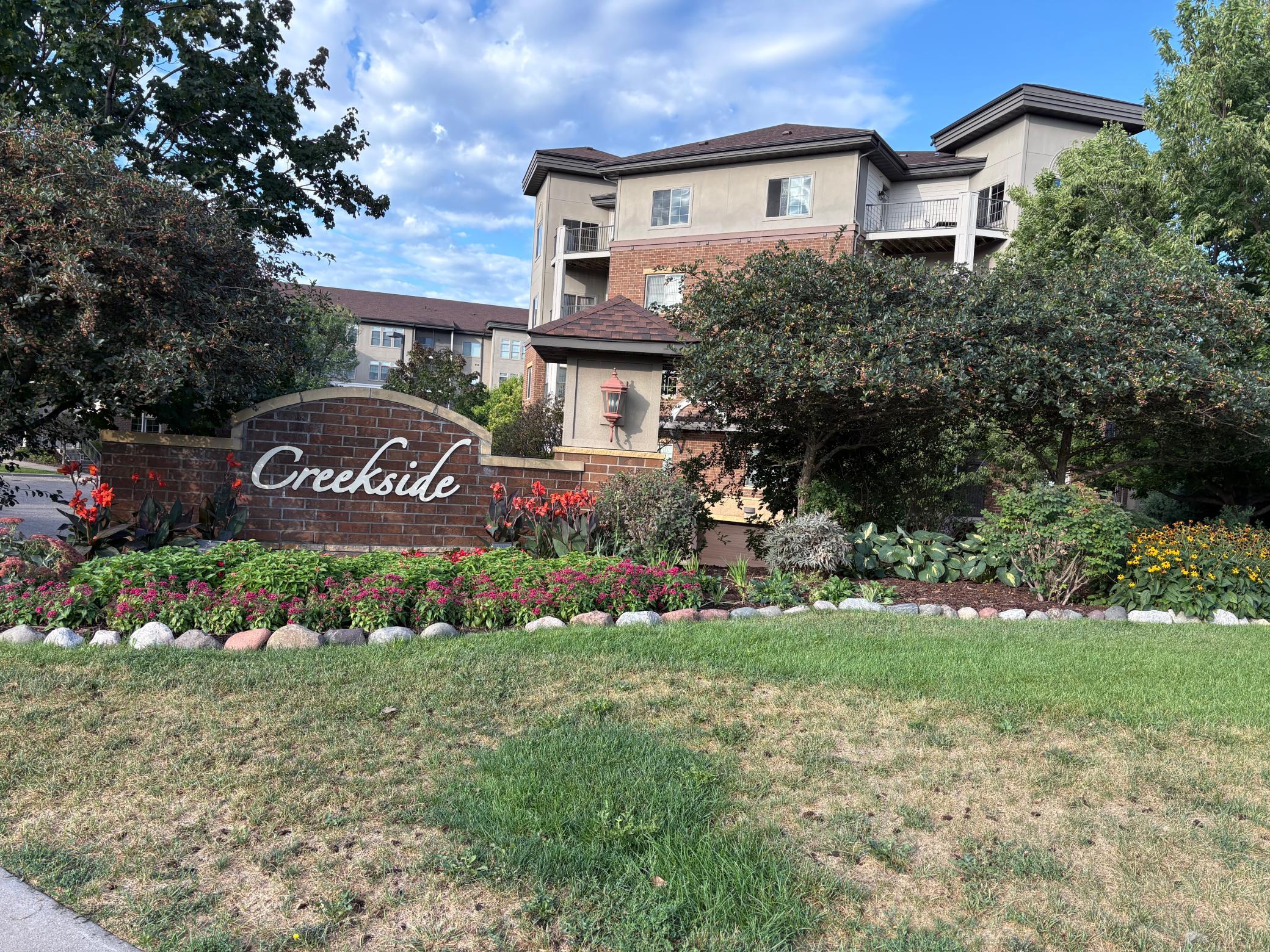 7100 Metro Boulevard Unit 113, Edina MN 55439