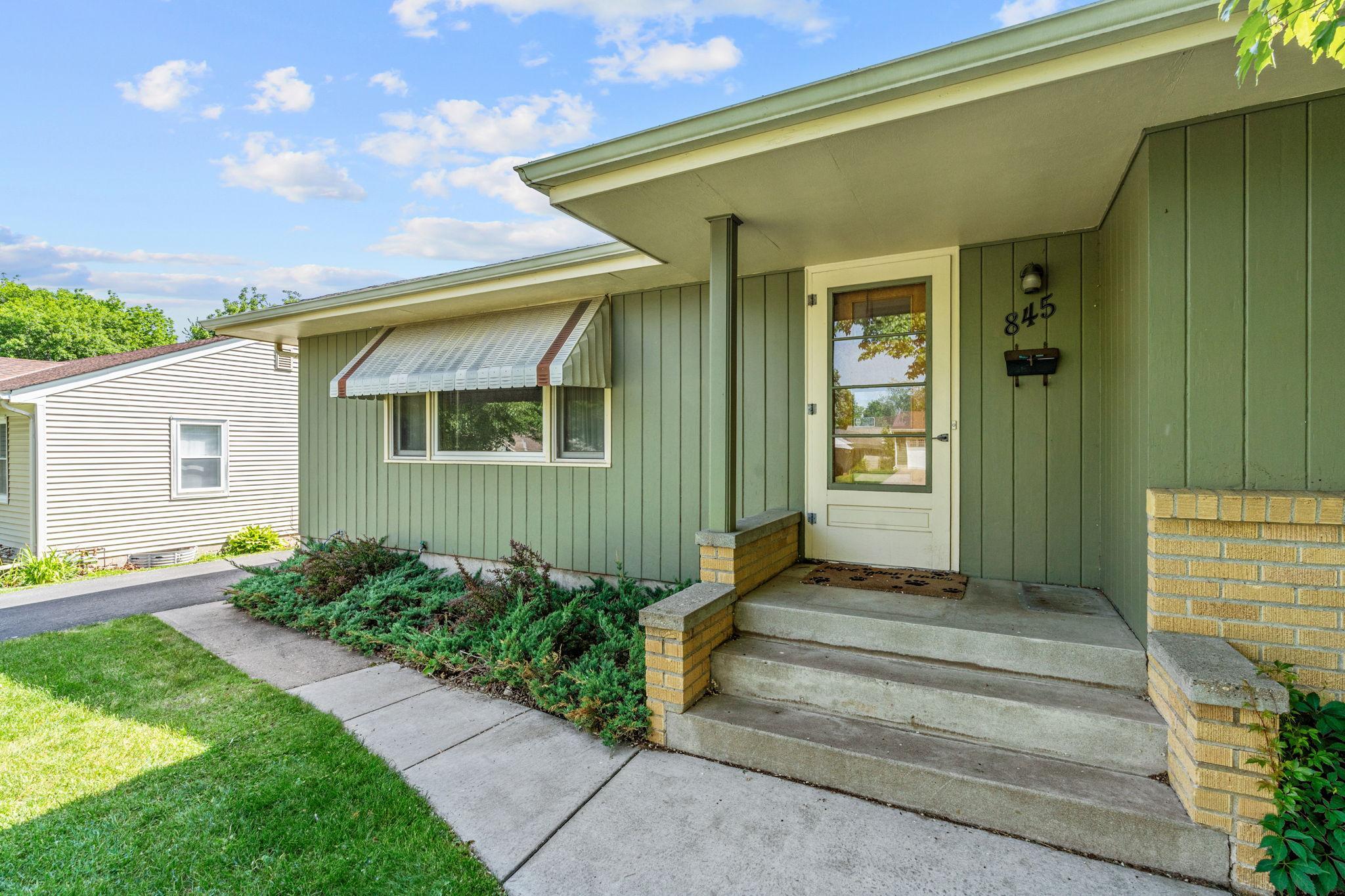 845 Spencer Street S, Shakopee MN 55379