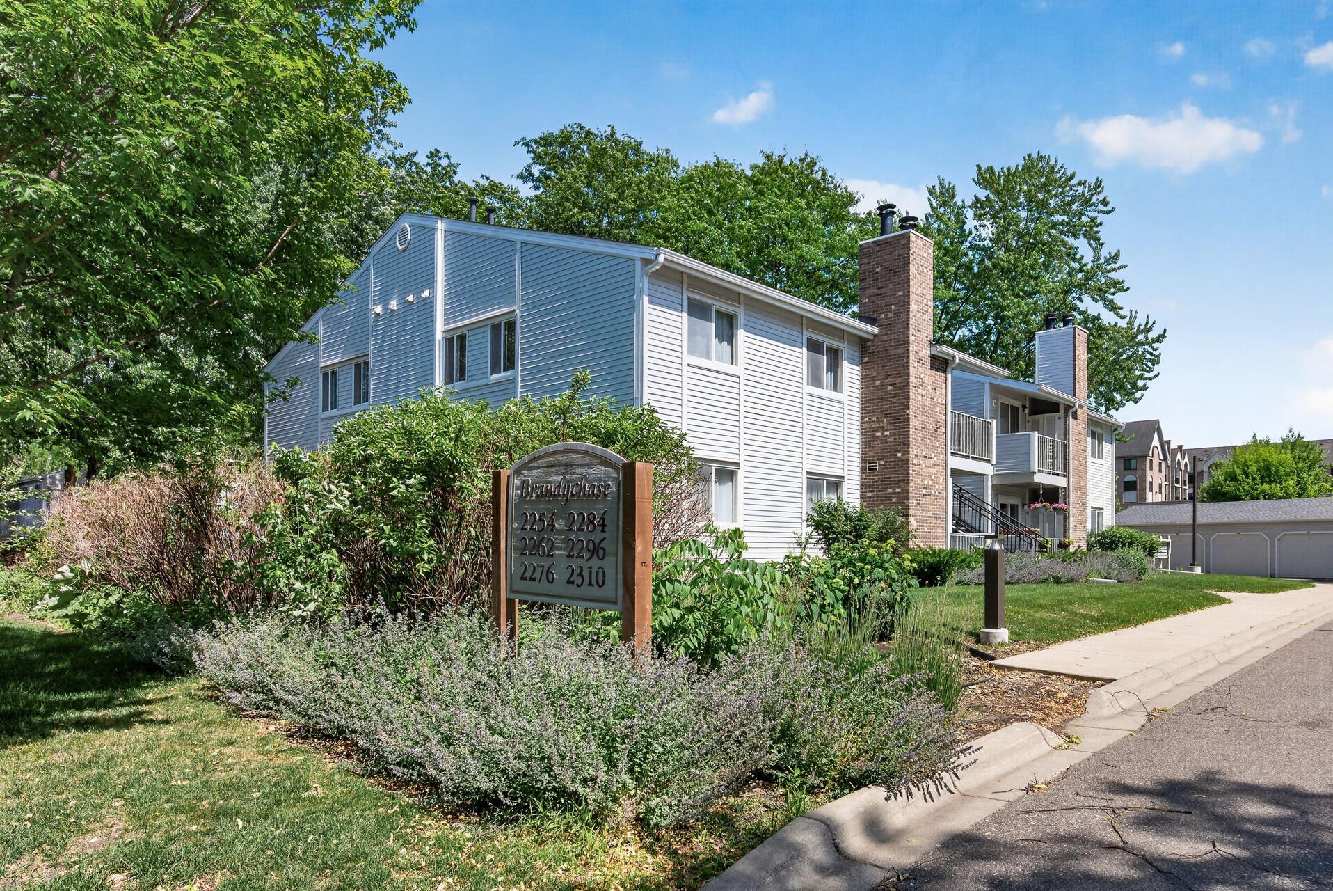 2296 Benson Avenue Unit G, Saint Paul MN 55116