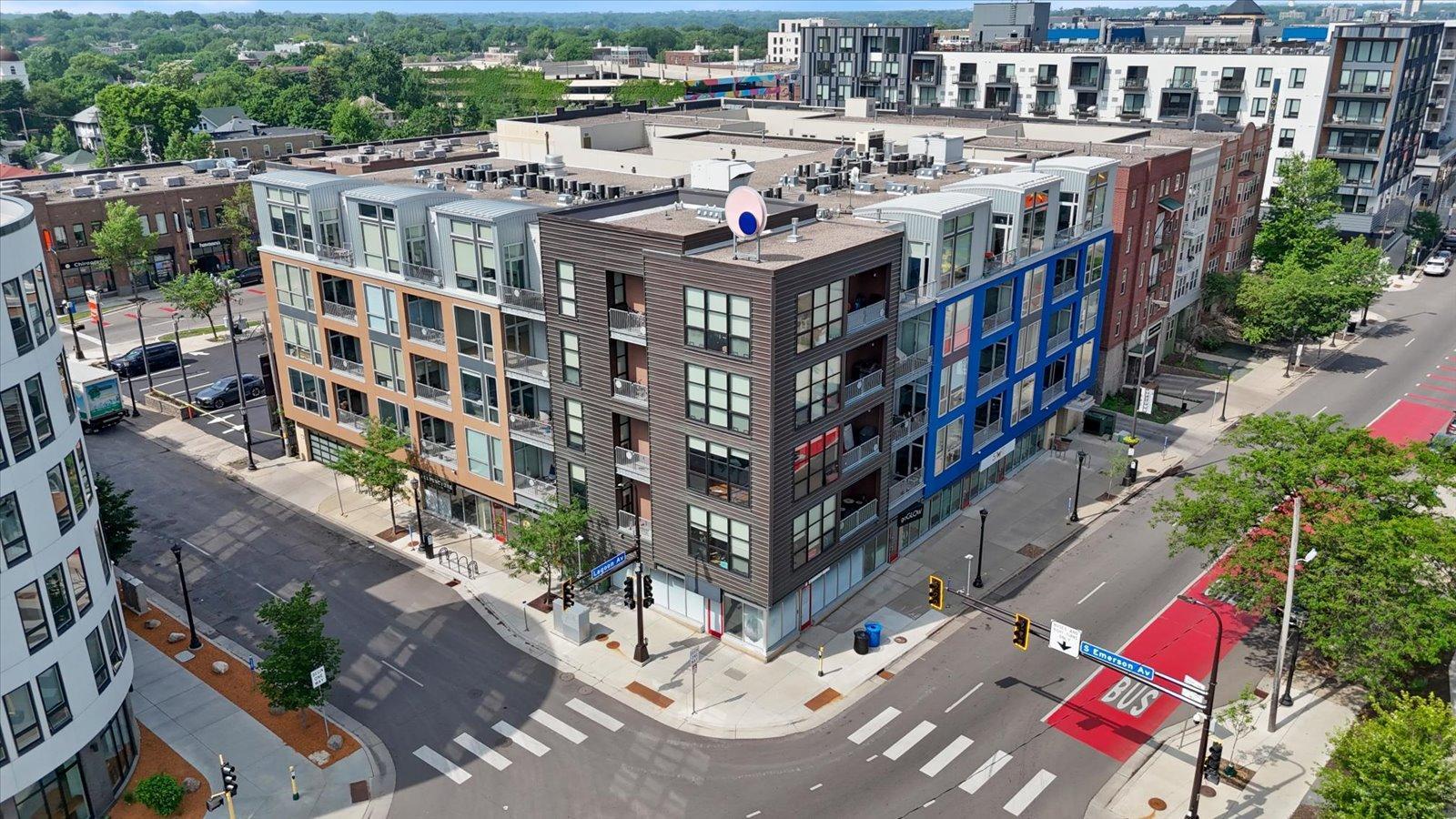 1211 Lagoon Avenue Unit 510, Minneapolis MN 55408