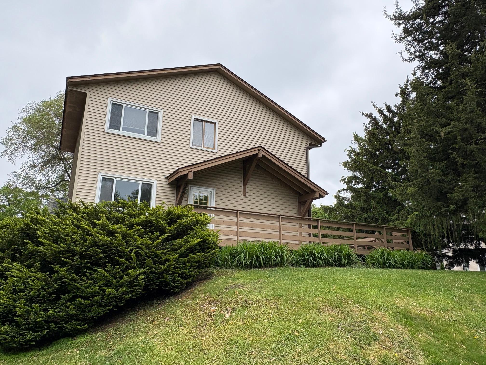 3441 Pilgrim Lane N, Plymouth MN 55441