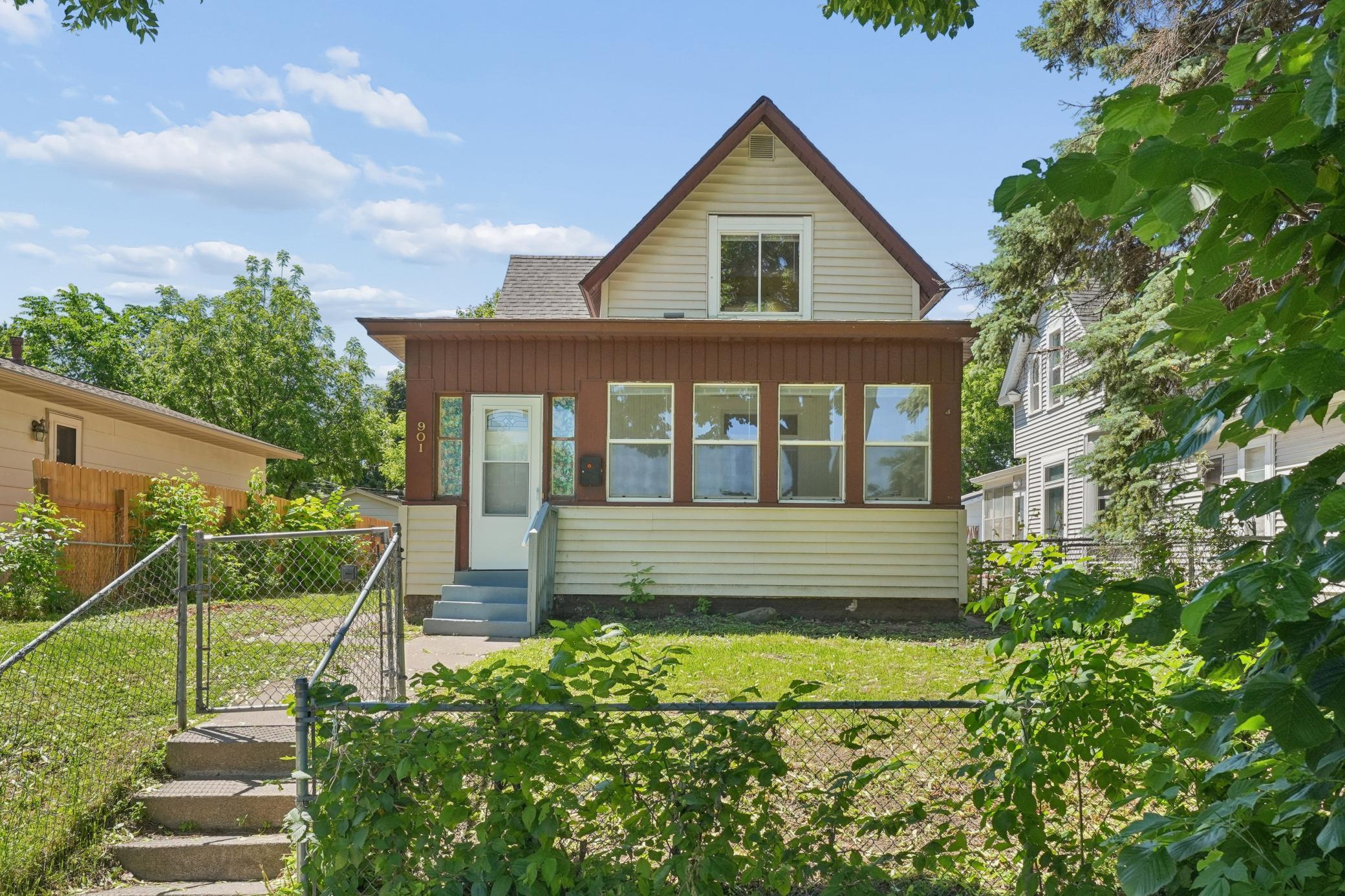 901 31st Avenue N, Minneapolis MN 55411