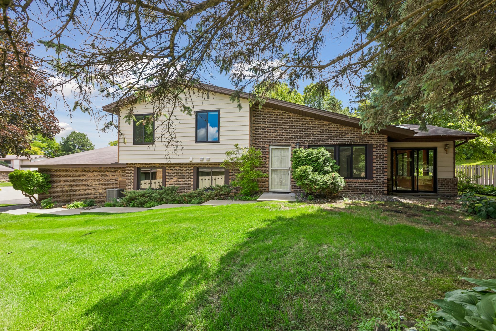 1090 Weston Lane N, Plymouth MN 55447