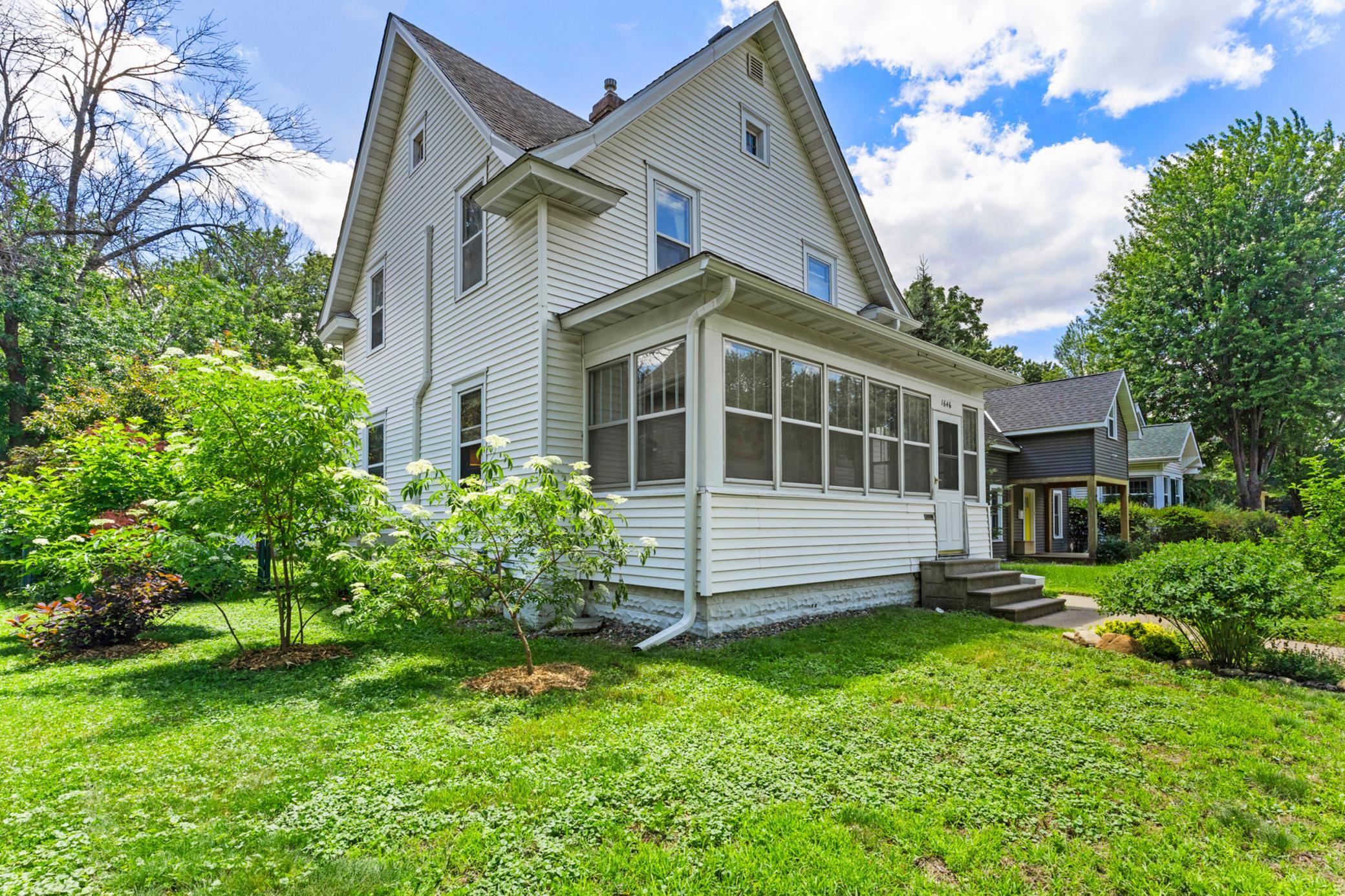 1646 Taylor Avenue, Saint Paul MN 55104