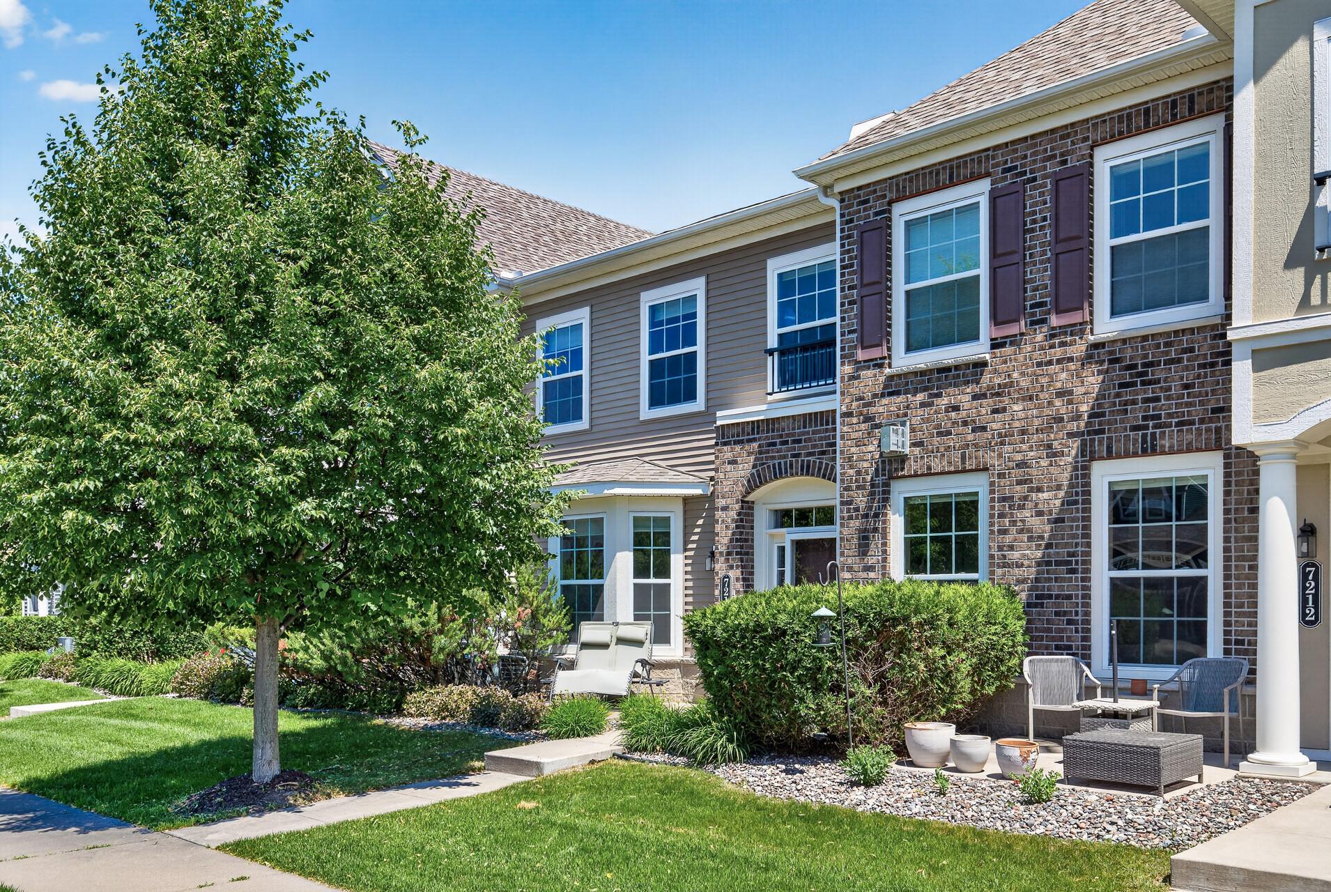 7214 Kimberly Lane N Unit 202, Maple Grove MN 55311