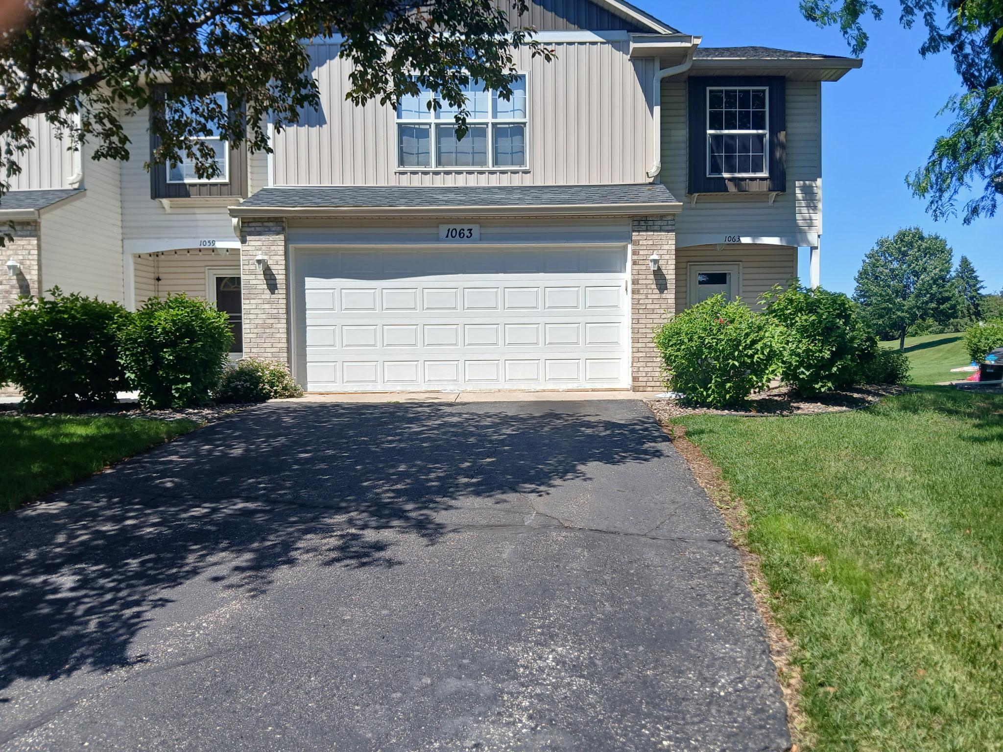 1063 Juniper Court, Shakopee MN 55379
