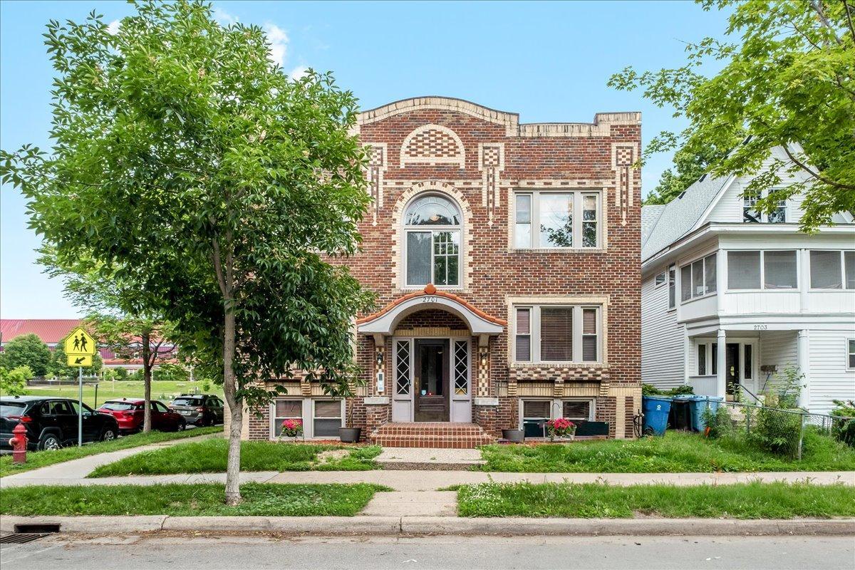 2701 Harriet Avenue Unit 202, Minneapolis MN 55408