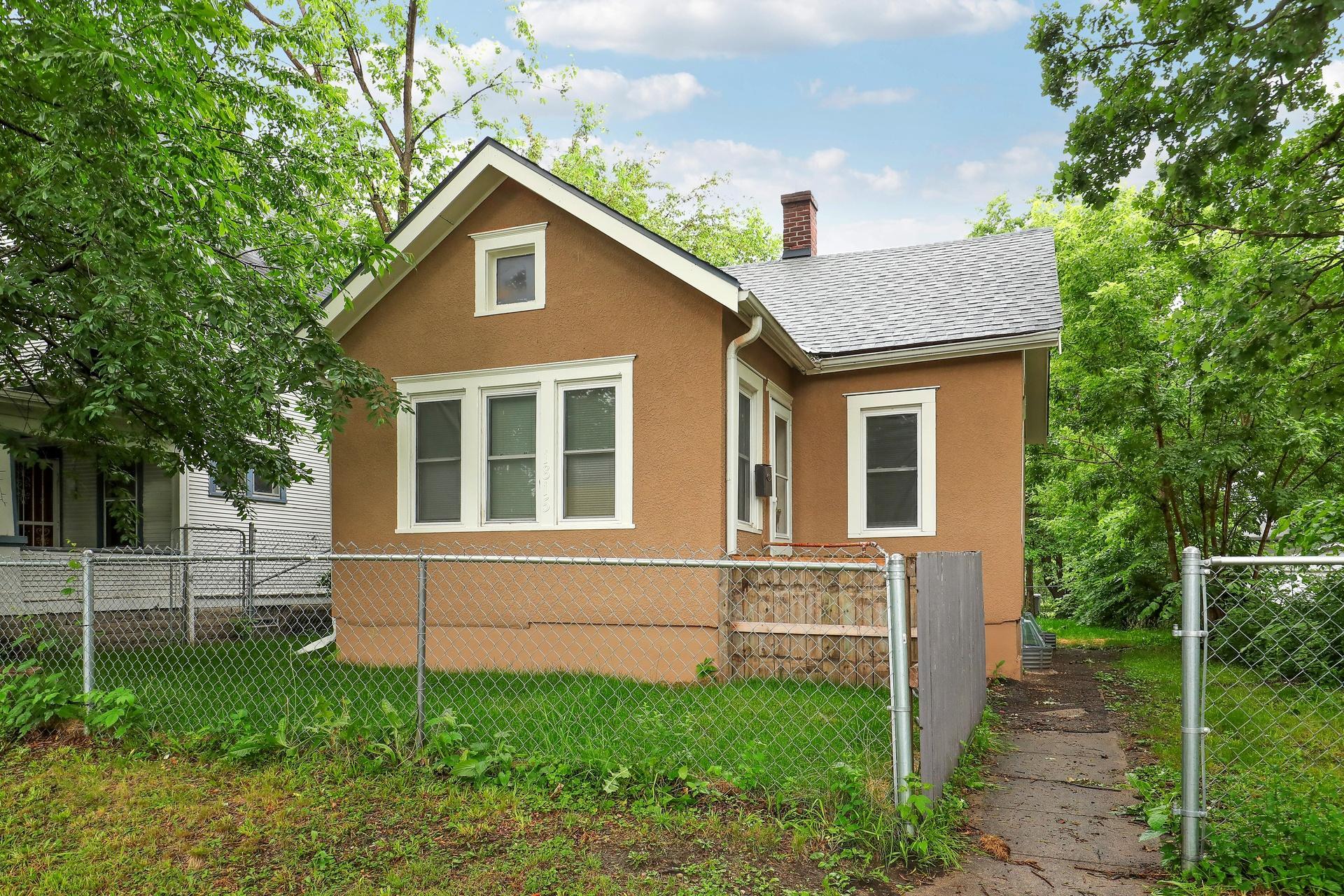 1815 25th Avenue N, Minneapolis MN 55411