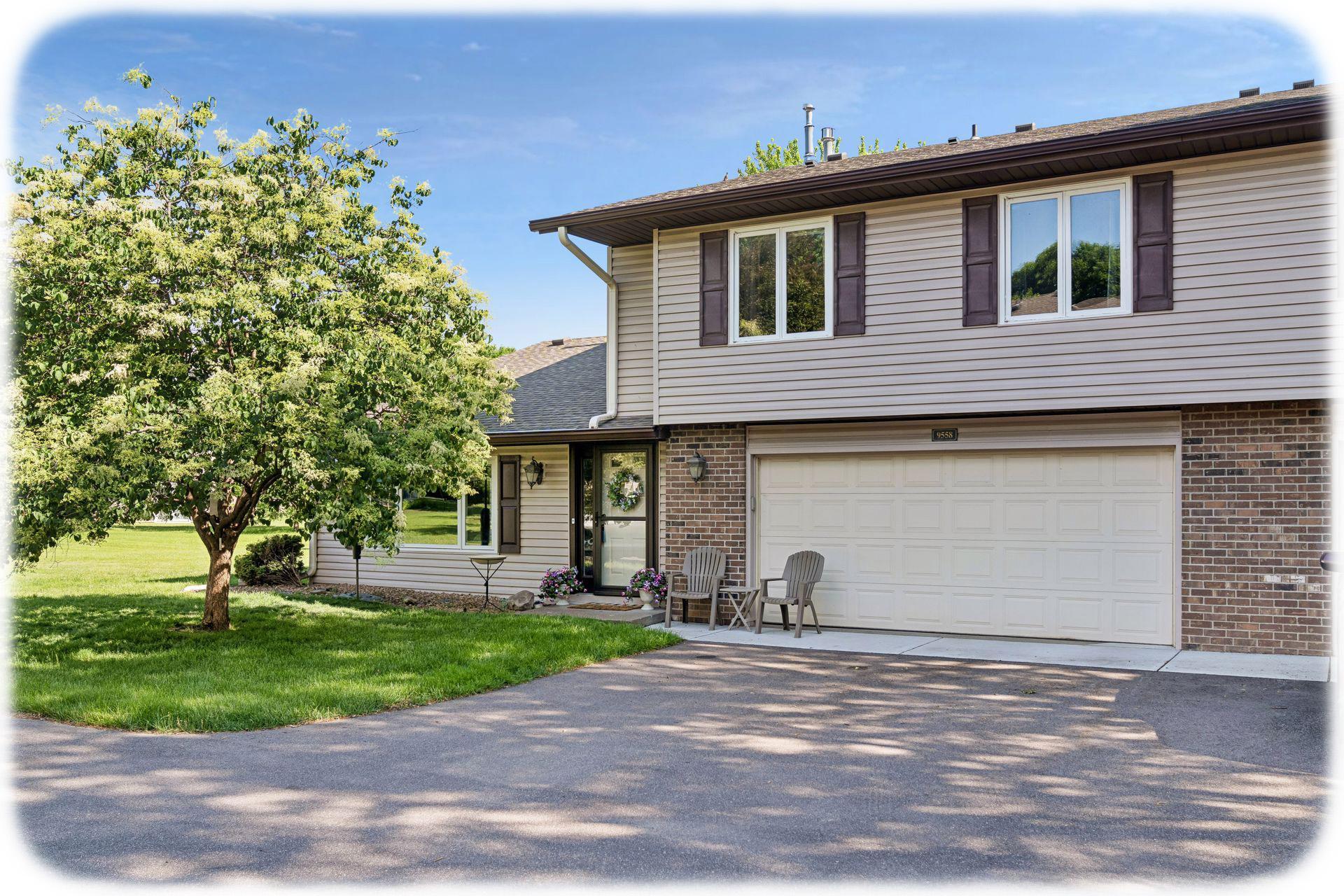 9558 Kingsview Lane N, Maple Grove MN 55369