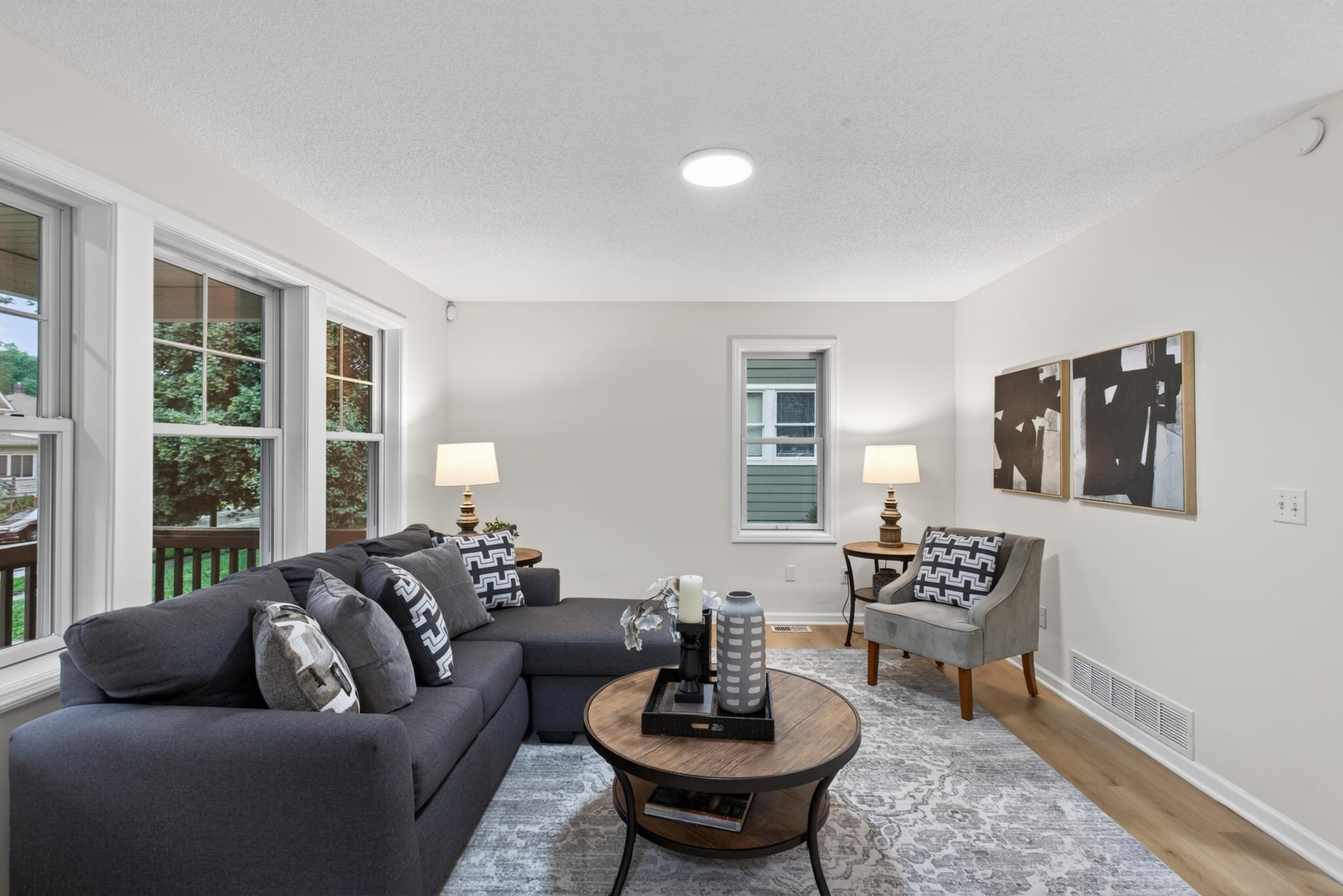2210 Irving Avenue N, Minneapolis MN 55411