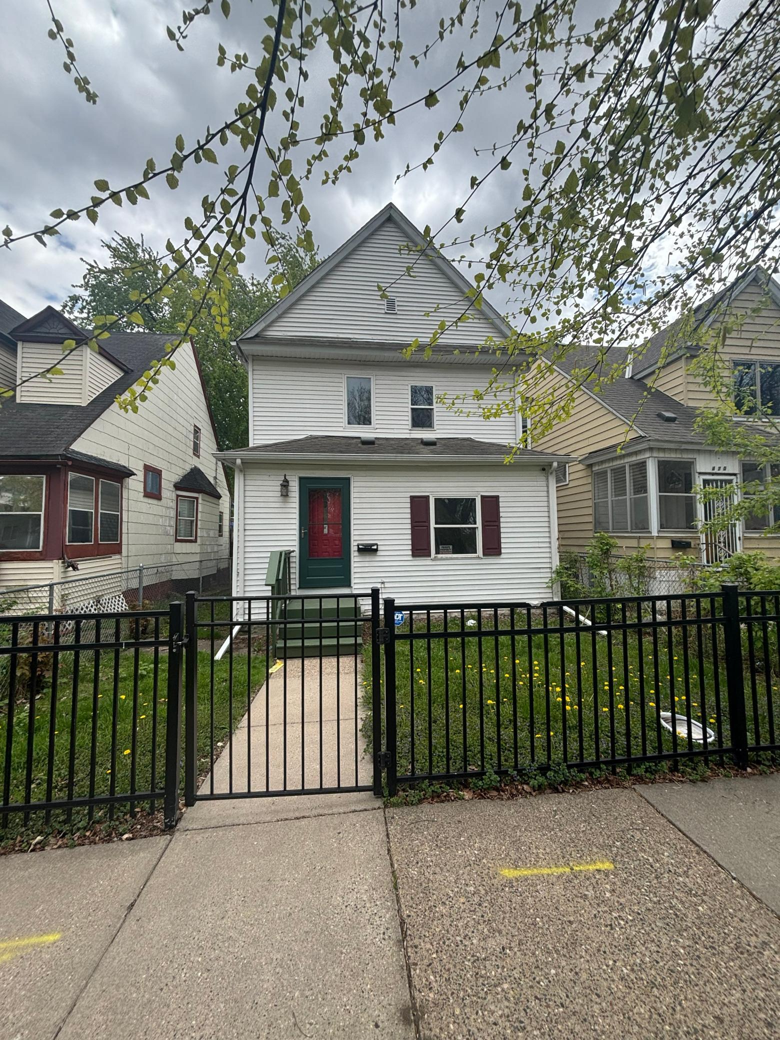 466 Edmund Avenue, Saint Paul MN 55103