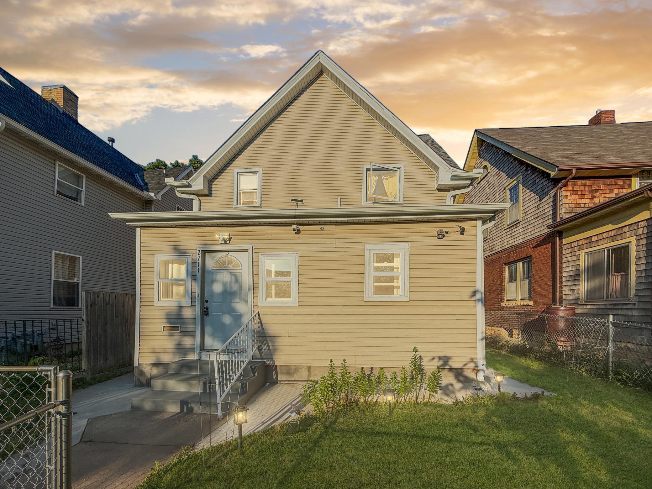 2711 14th Avenue S, Minneapolis MN 55407