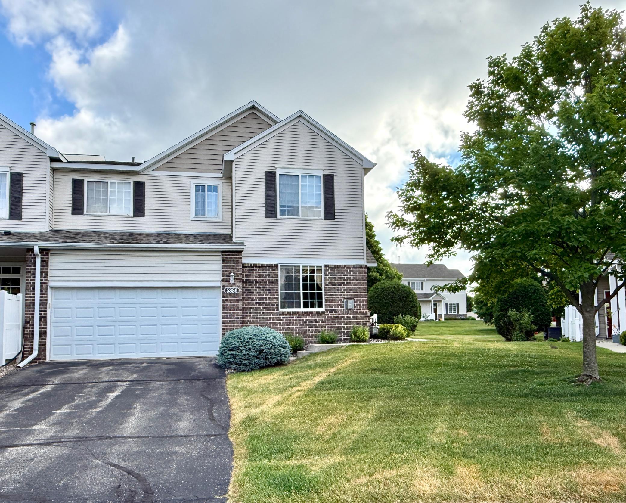5886 Camellia Court NW, Rochester MN 55901