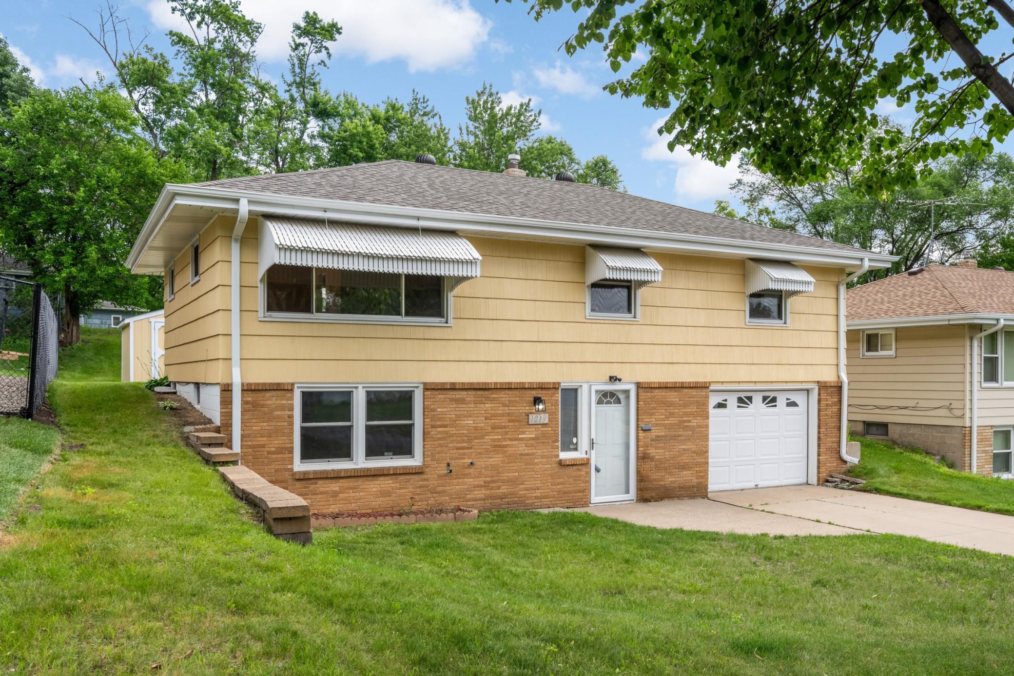 1218 Kent Street N, Saint Paul MN 55117
