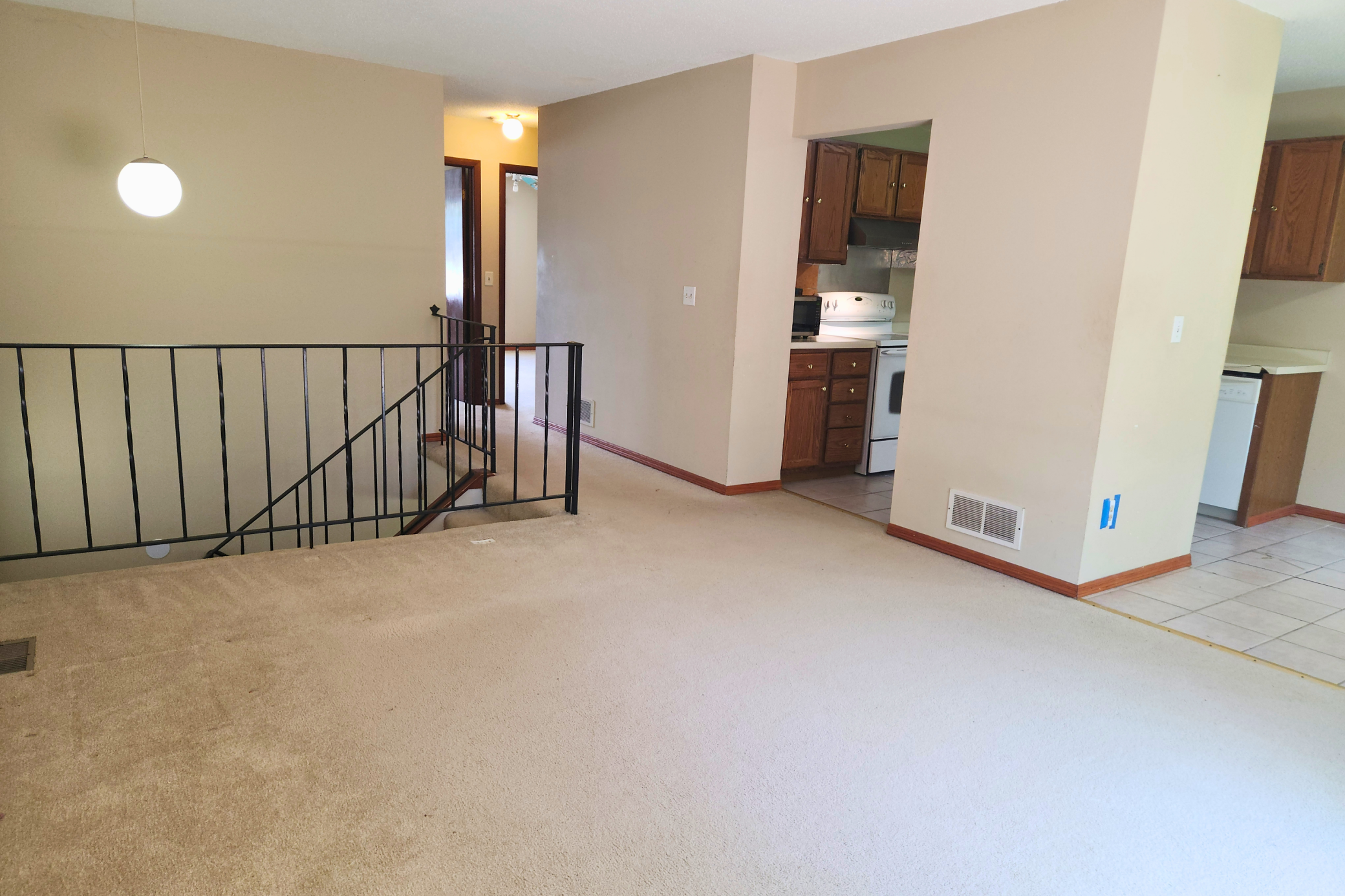 1504 Roundhouse Circle, Shakopee MN 55379