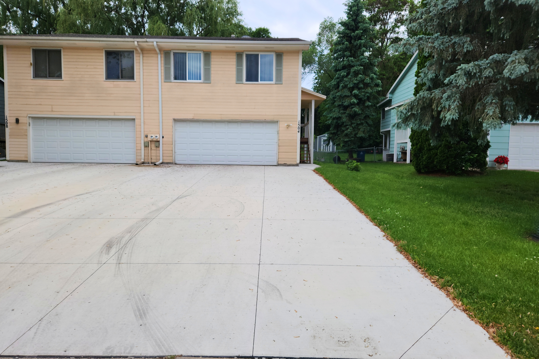 1504 Roundhouse Circle, Shakopee MN 55379