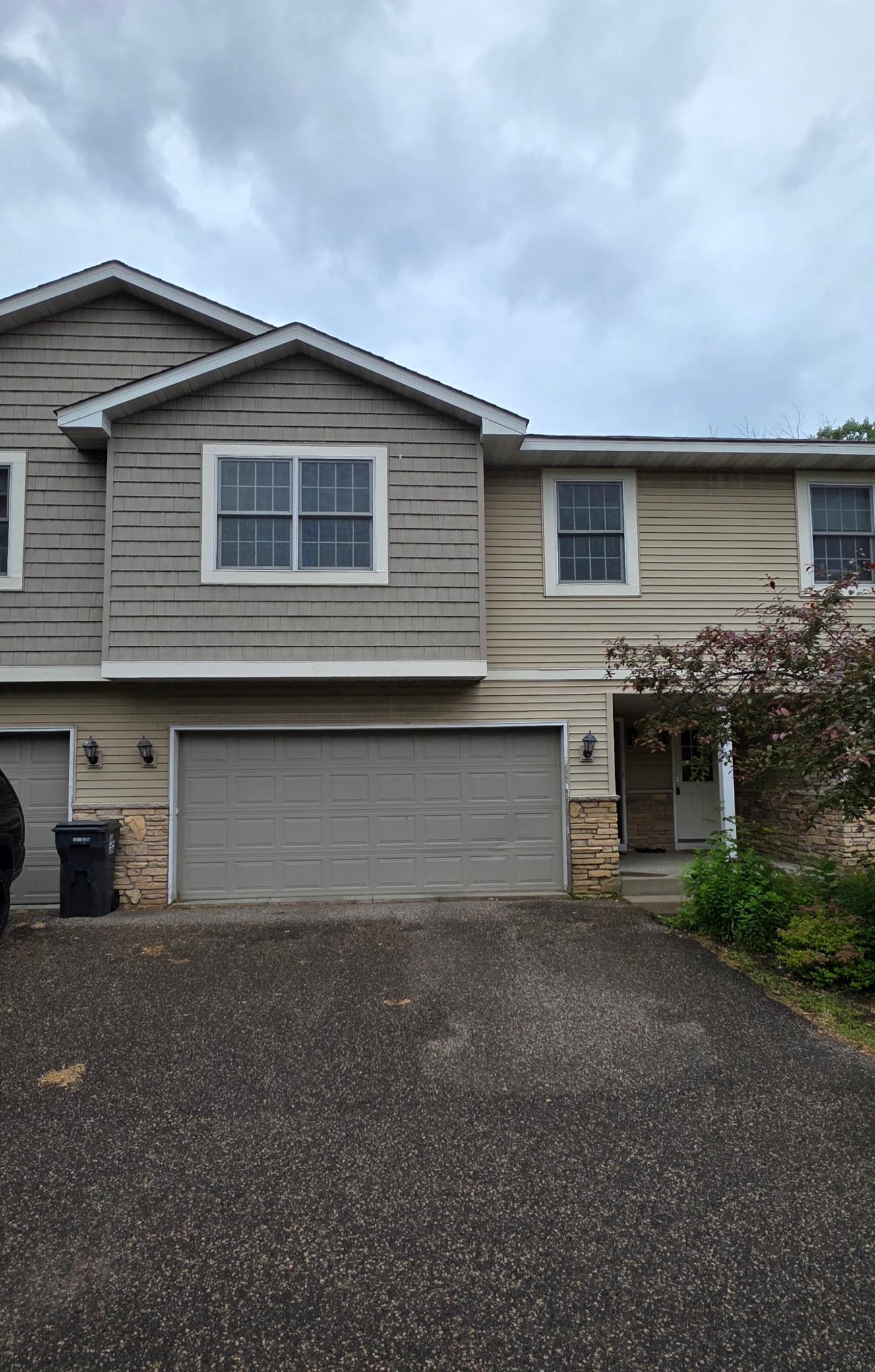 1875 Garden Way, Saint Paul MN 55119