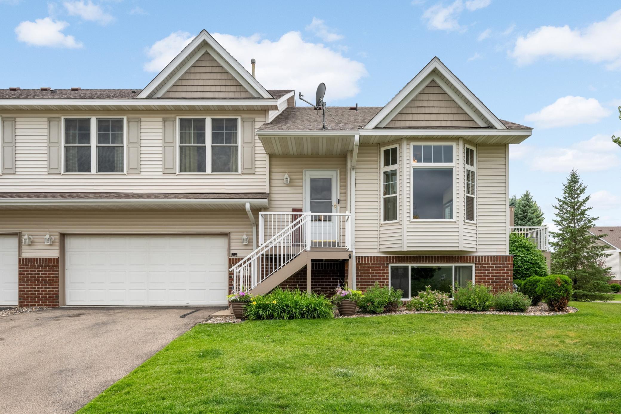 20683 Hampshire Way, Lakeville MN 55044