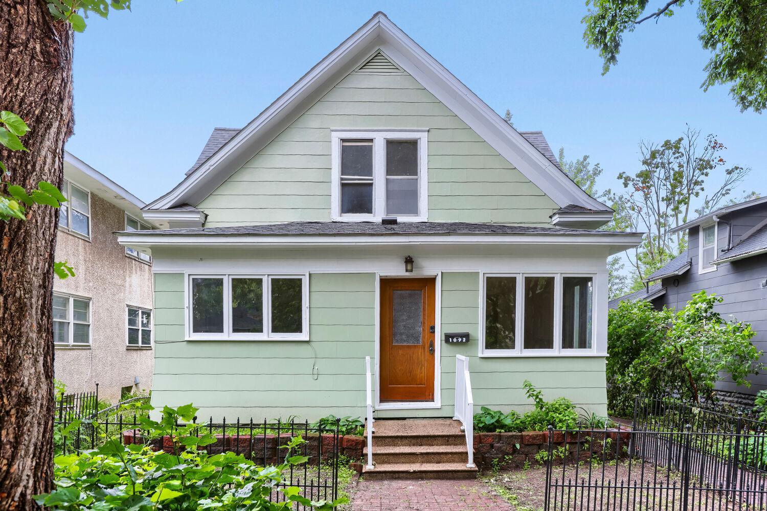 1092 25th Avenue SE, Minneapolis MN 55414