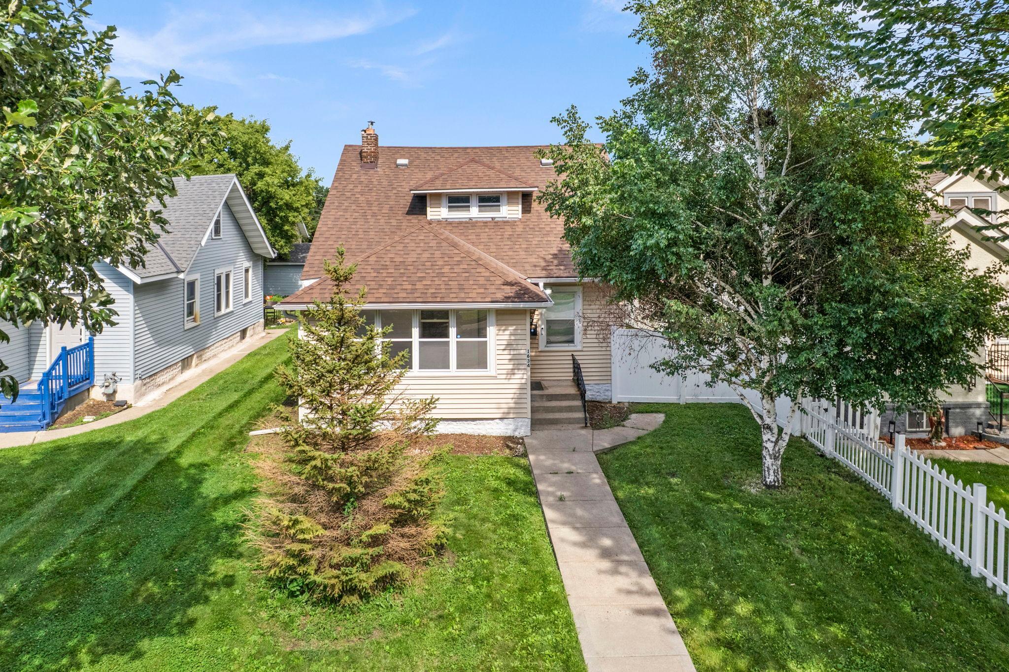 1634 Upton Avenue N, Minneapolis MN 55411