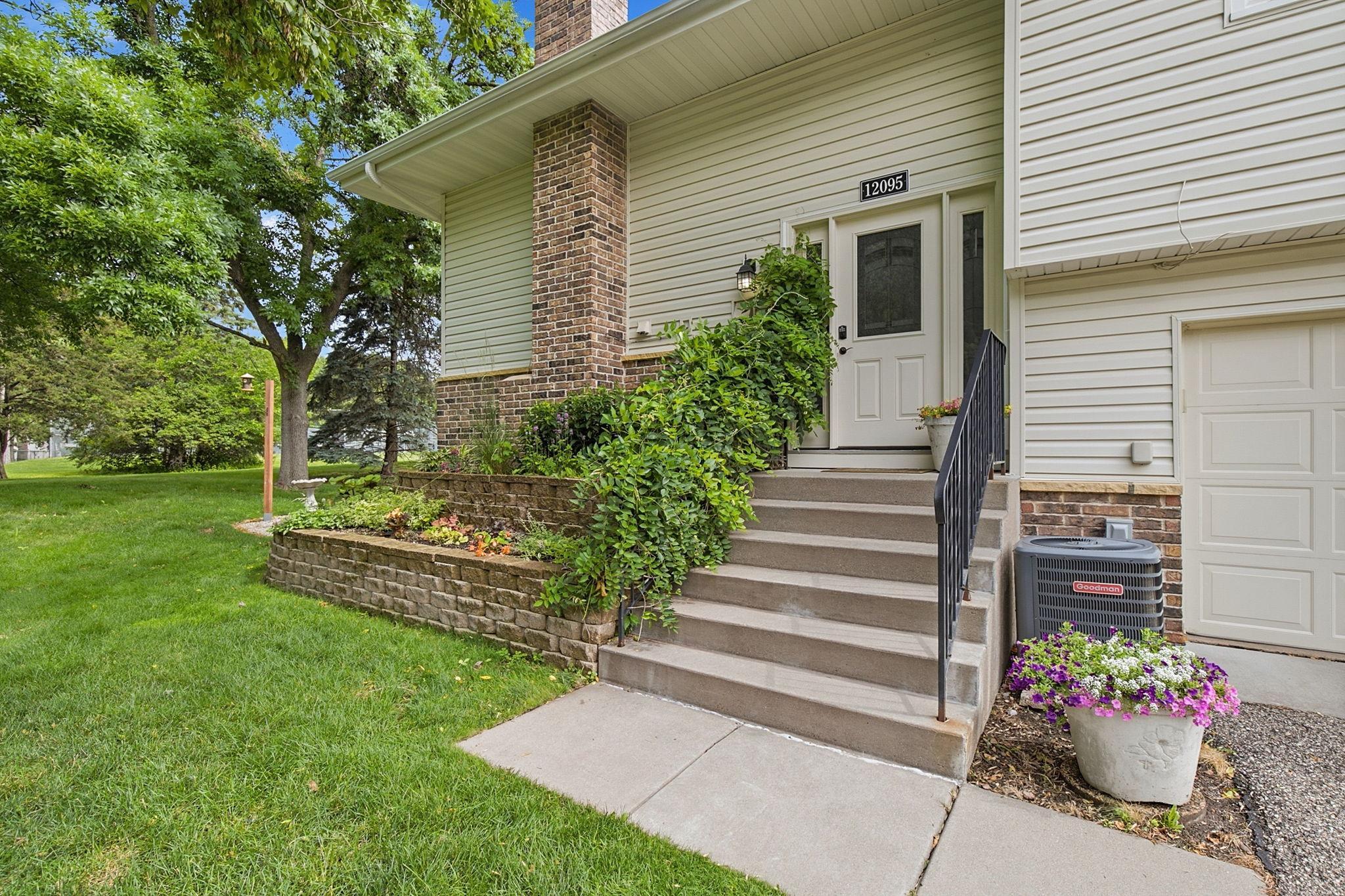 12095 71st Place N, Maple Grove MN 55369