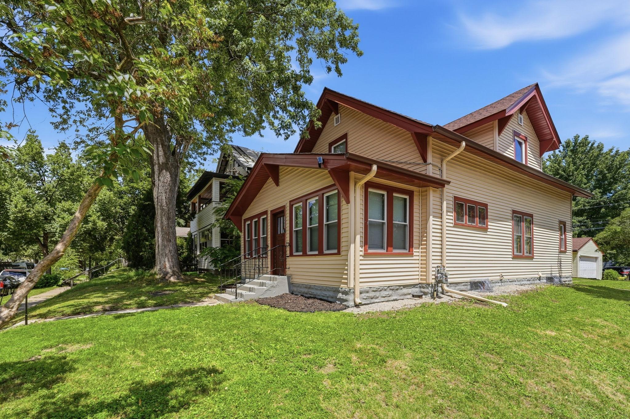 3500 Irving Avenue N, Minneapolis MN 55412