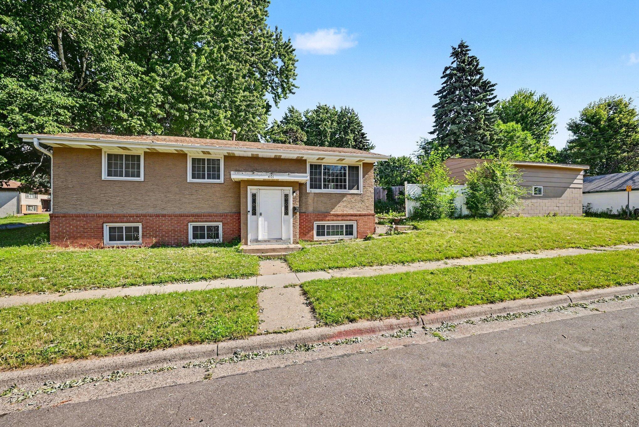 401 42nd Avenue NE, Minneapolis MN 55421