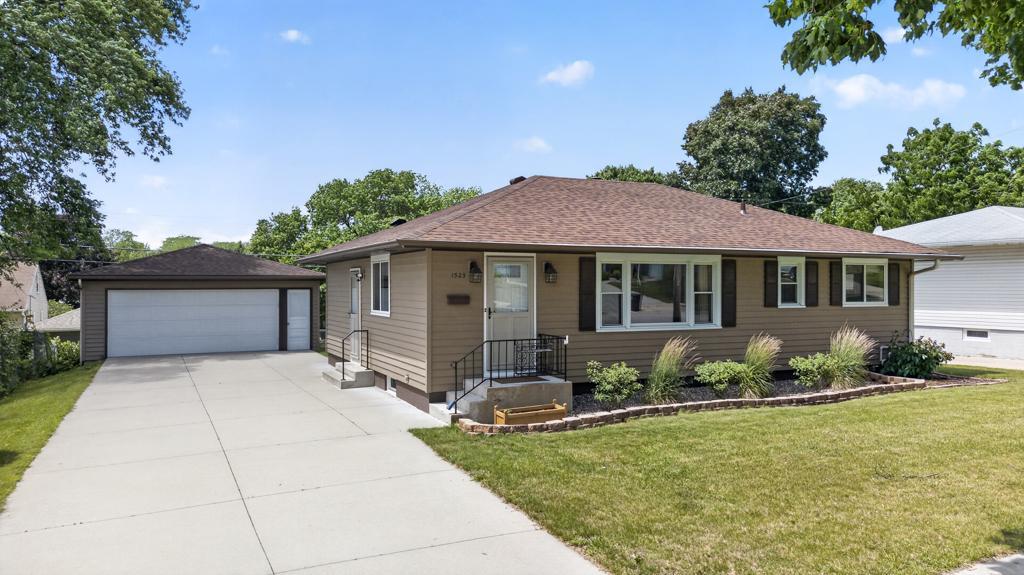 1525 11th Avenue NE, Rochester MN 55906