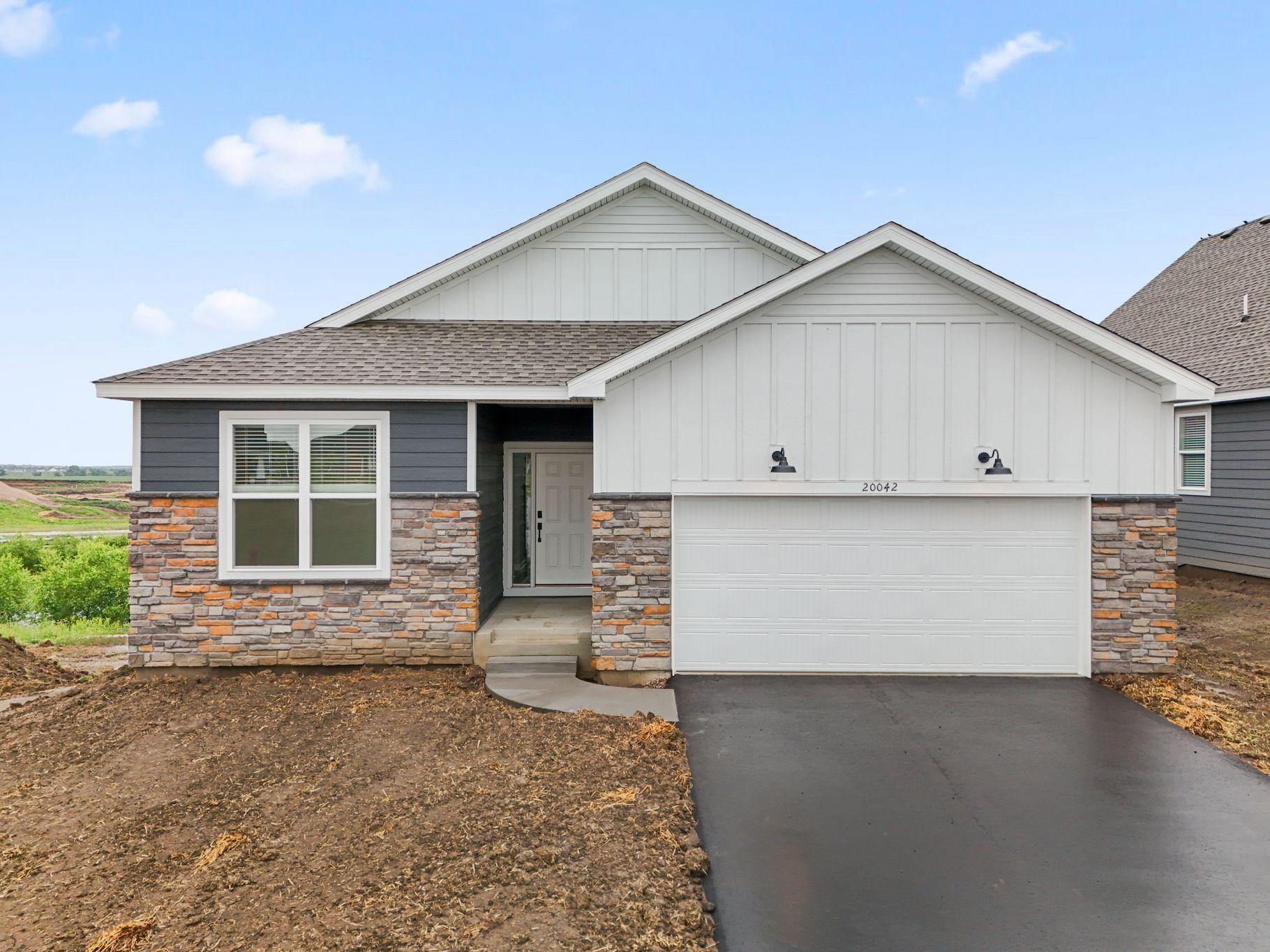 20042 Gallifrey Way, Lakeville MN 55044