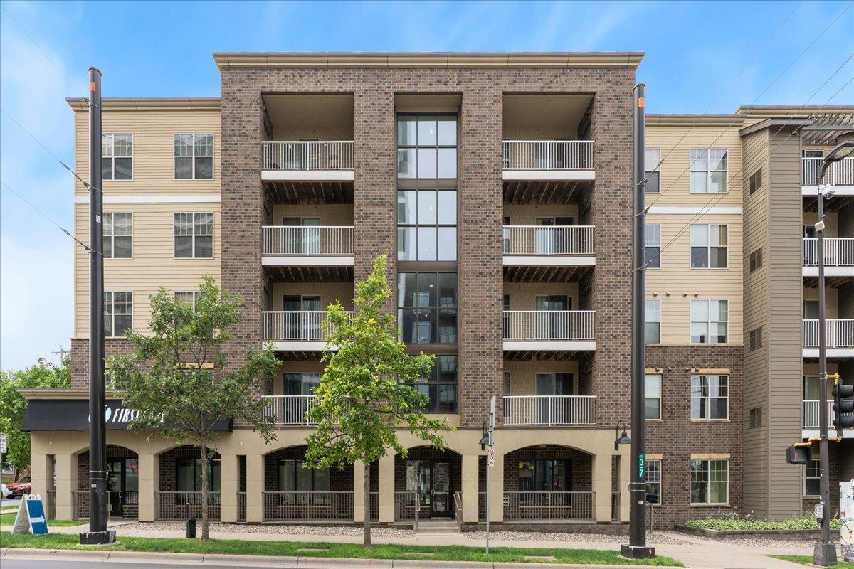 2900 University Avenue SE Unit 503, Minneapolis MN 55414