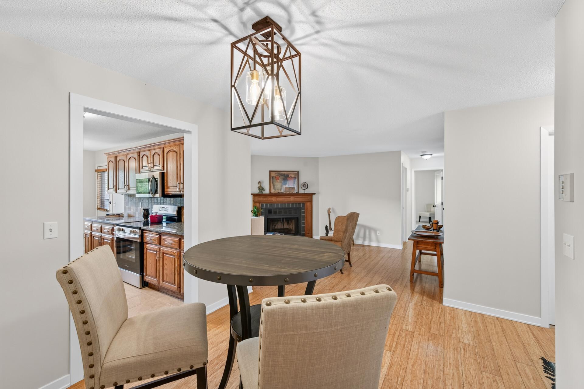 6976 Langford Court, Edina MN 55436