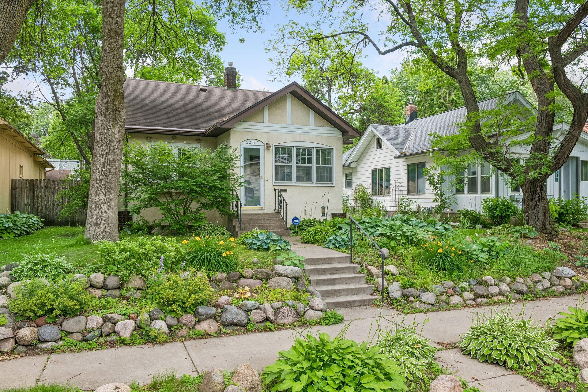 5252 43rd Avenue S, Minneapolis MN 55417
