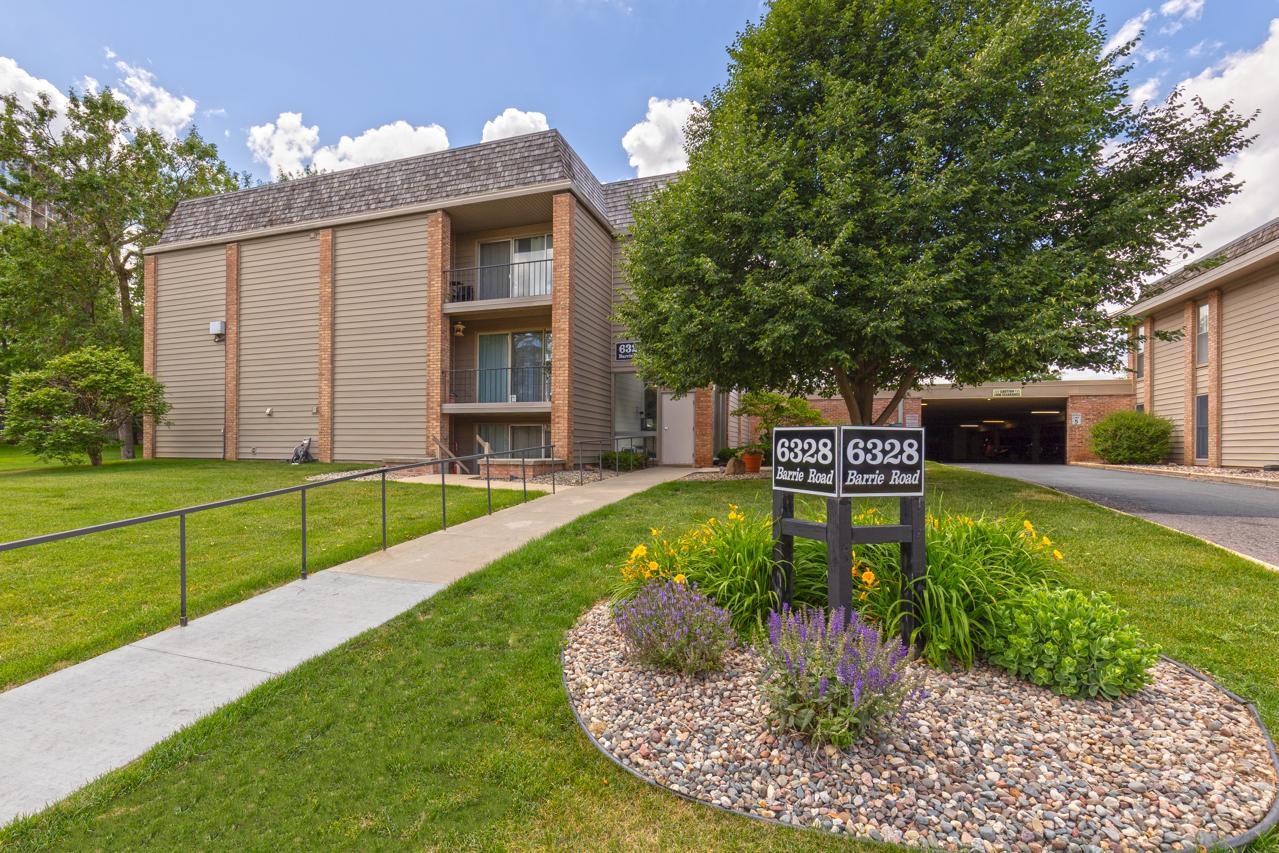 6328 Barrie Road Unit 3K, Edina MN 55435