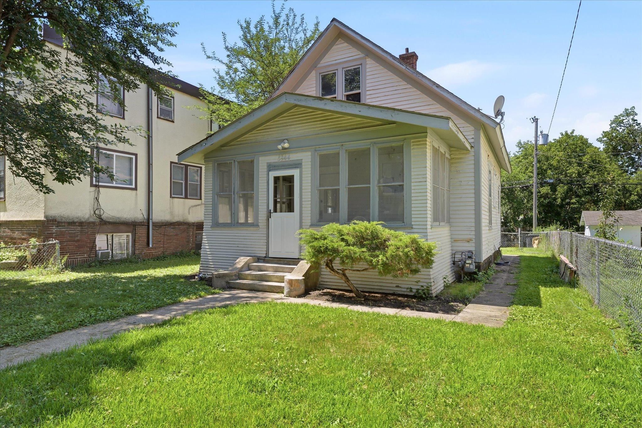 3944 Oakland Avenue, Minneapolis MN 55407