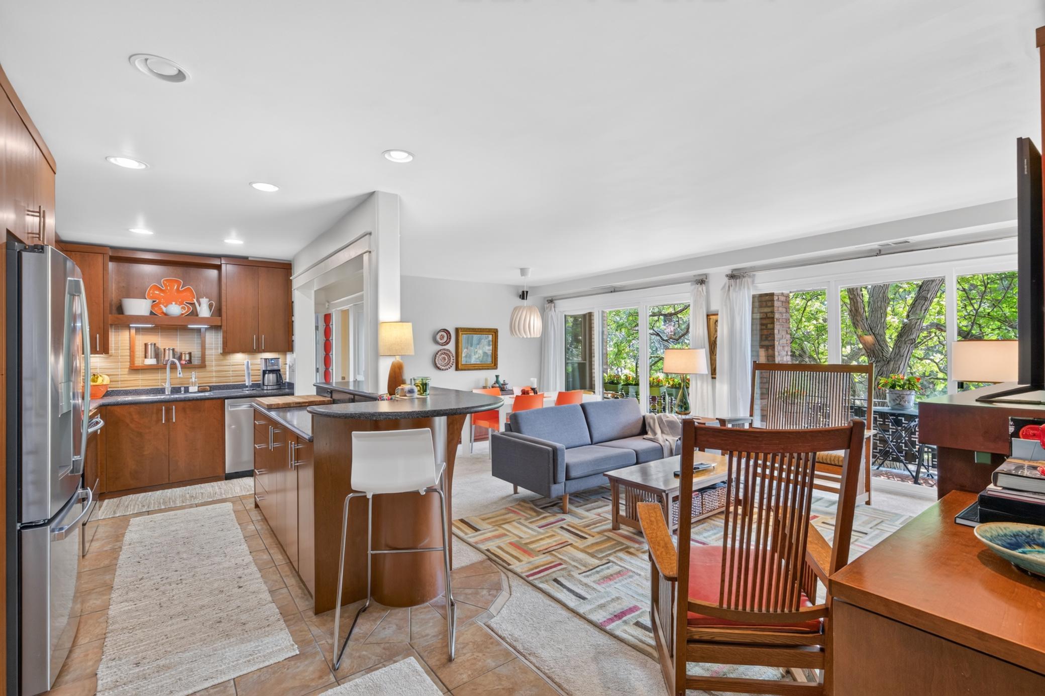 6421 Colony Way Unit 2D, Edina MN 55435