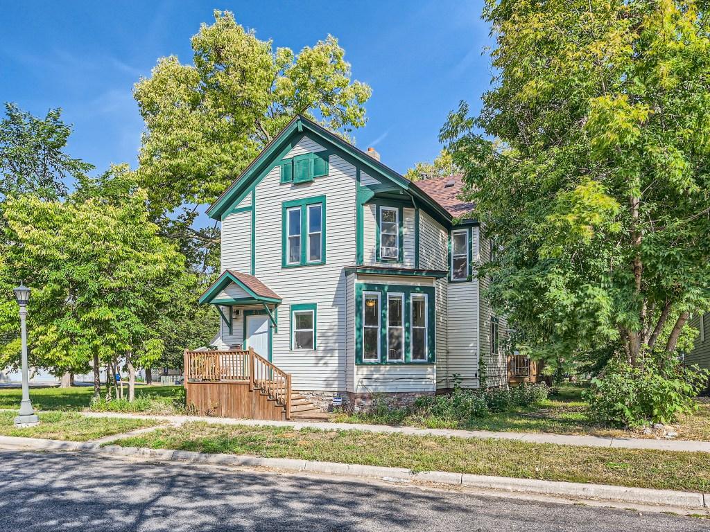 431 Goodhue Street, Saint Paul MN 55102