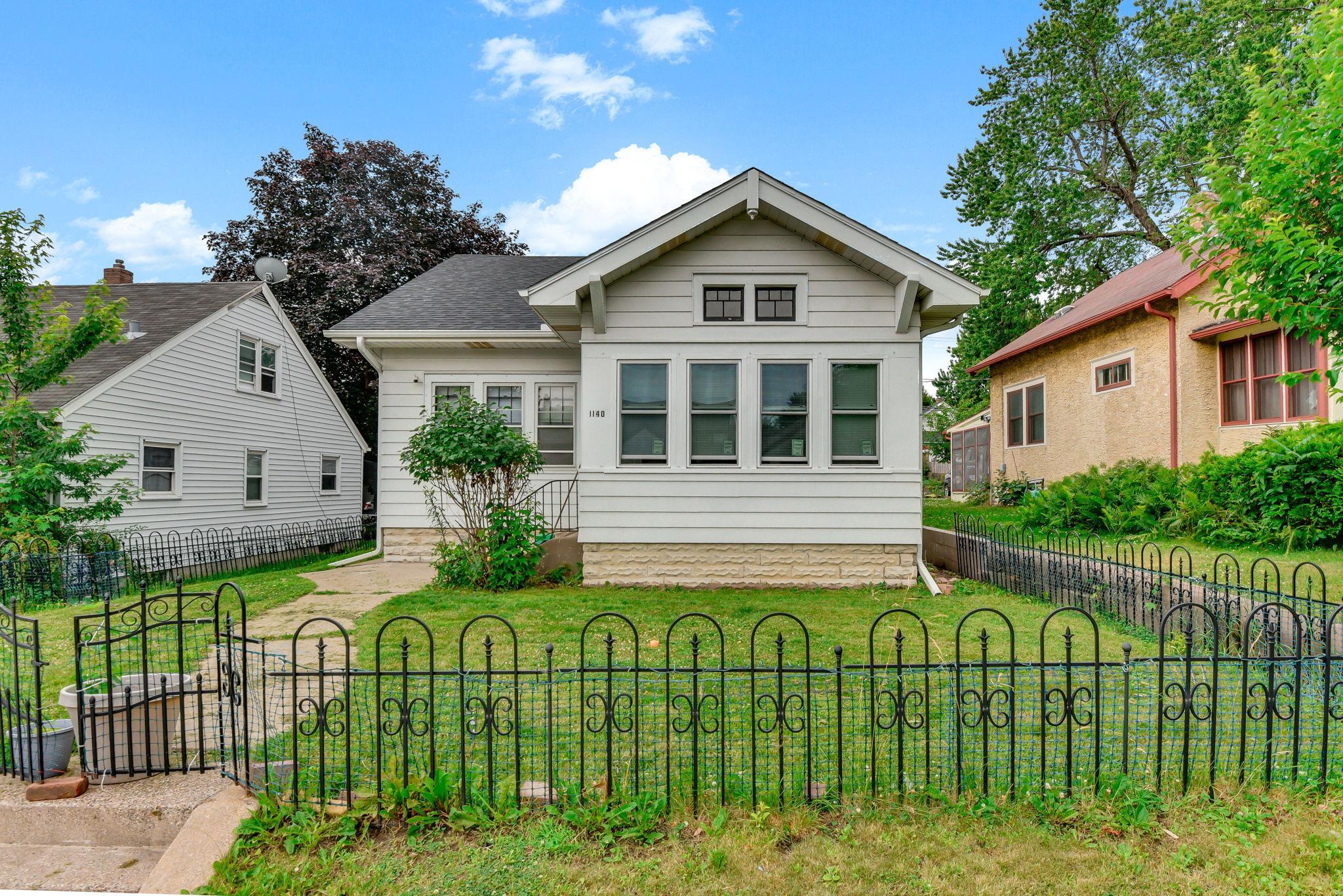 1140 Maryland Avenue E, Saint Paul MN 55106