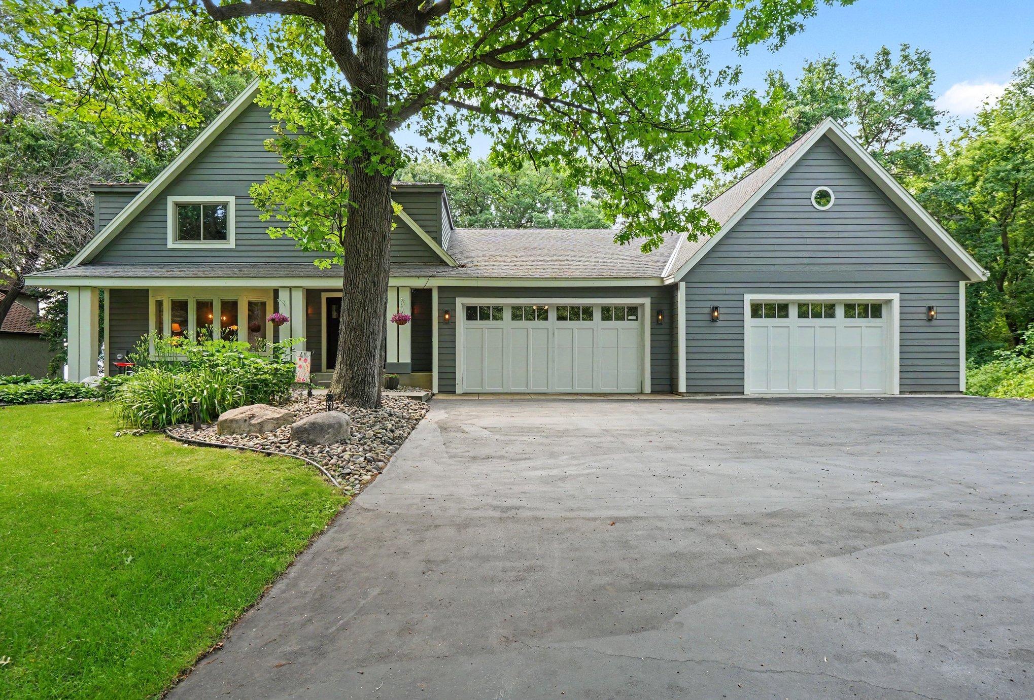 5710 Oakview Lane N, Plymouth MN 55442