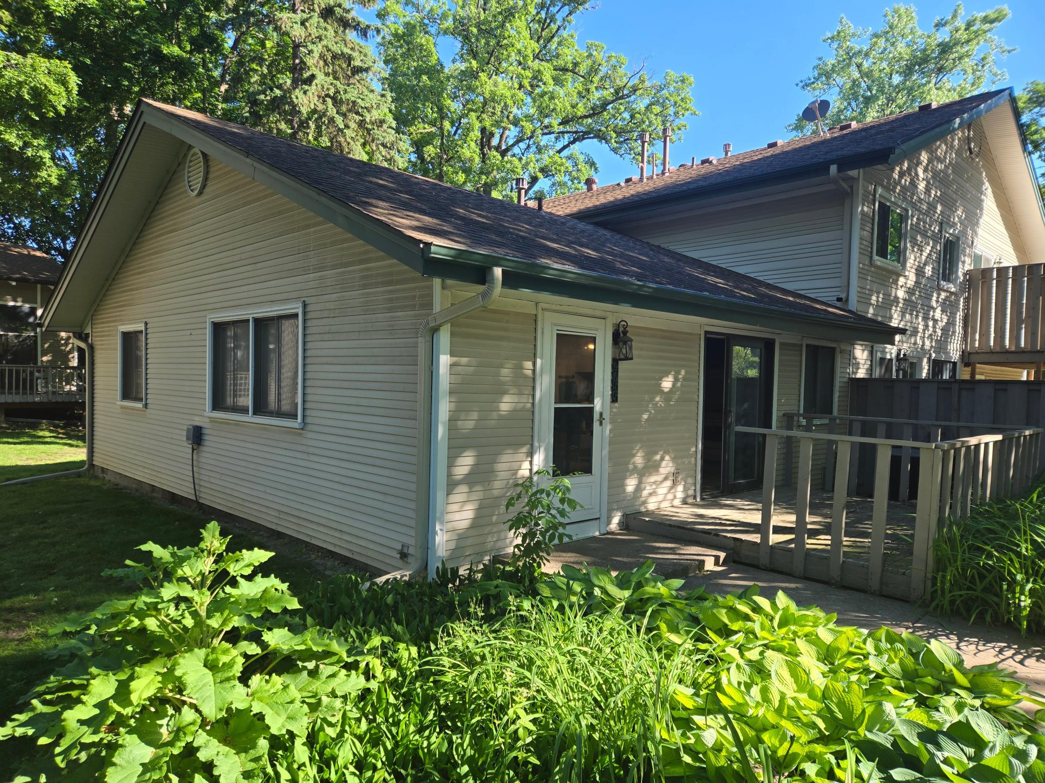 2755 Upland Lane N, Plymouth MN 55447