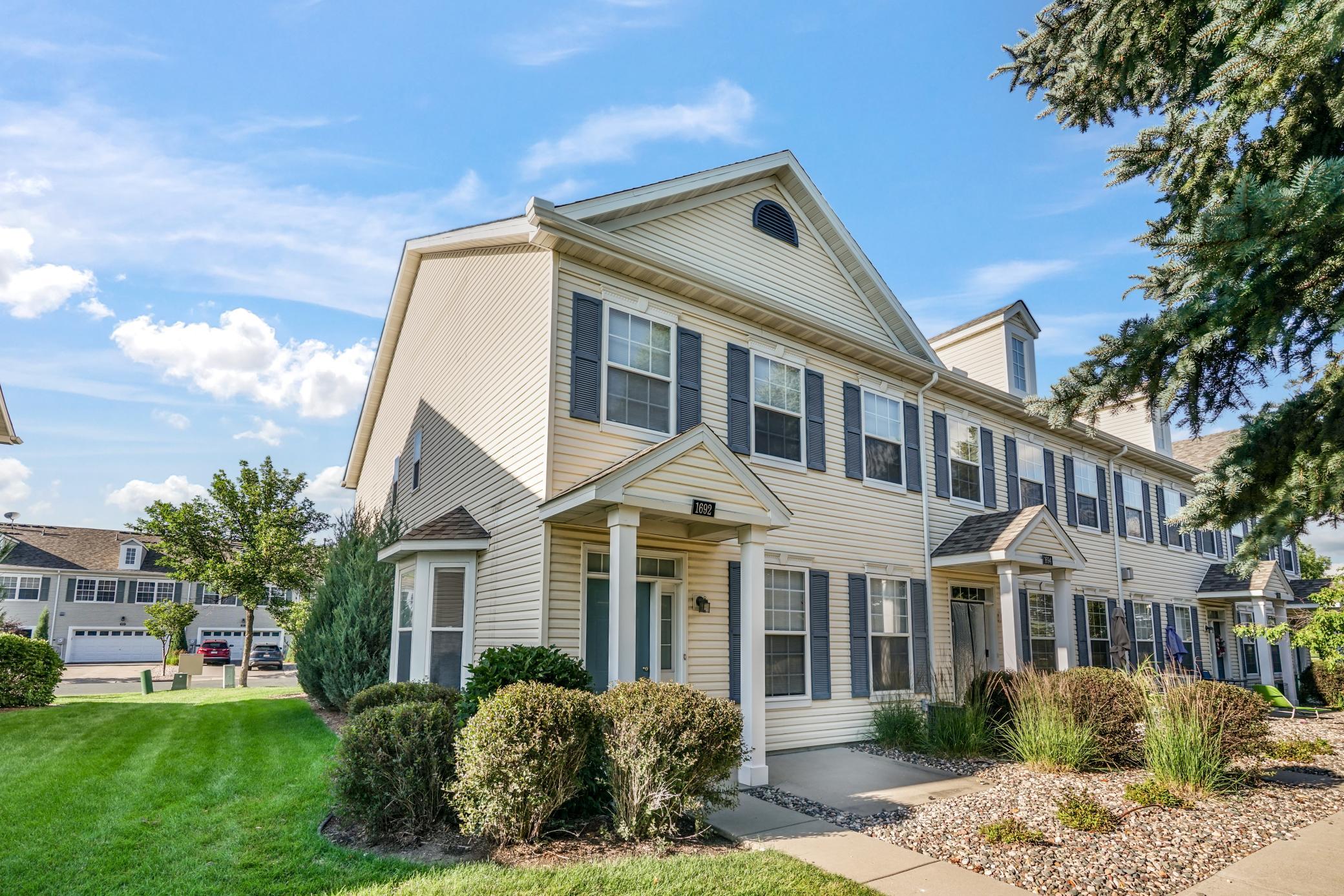1692 Liberty Circle, Shakopee MN 55379