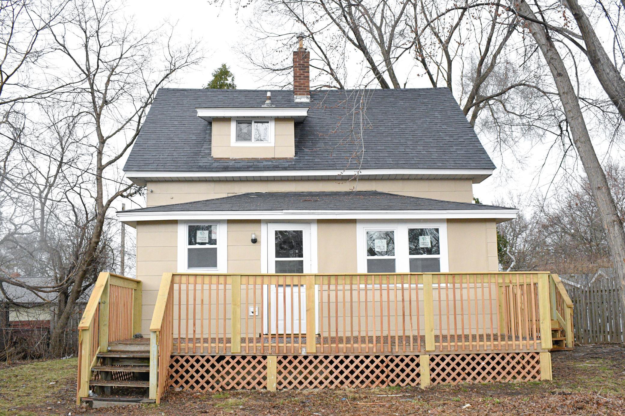 1603 Hudson Road, Saint Paul MN 55106