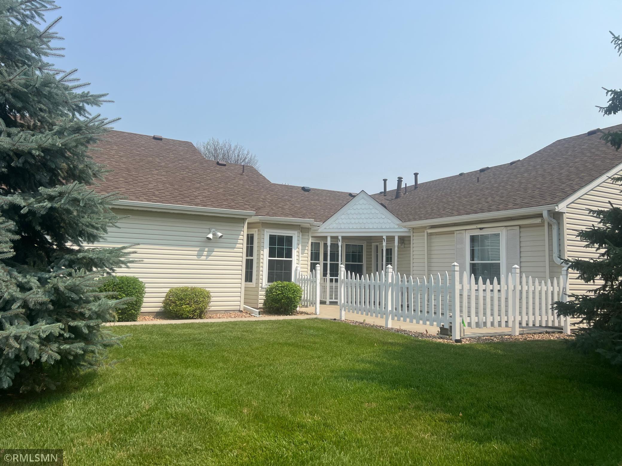 1522 4th Avenue E, Shakopee MN 55379