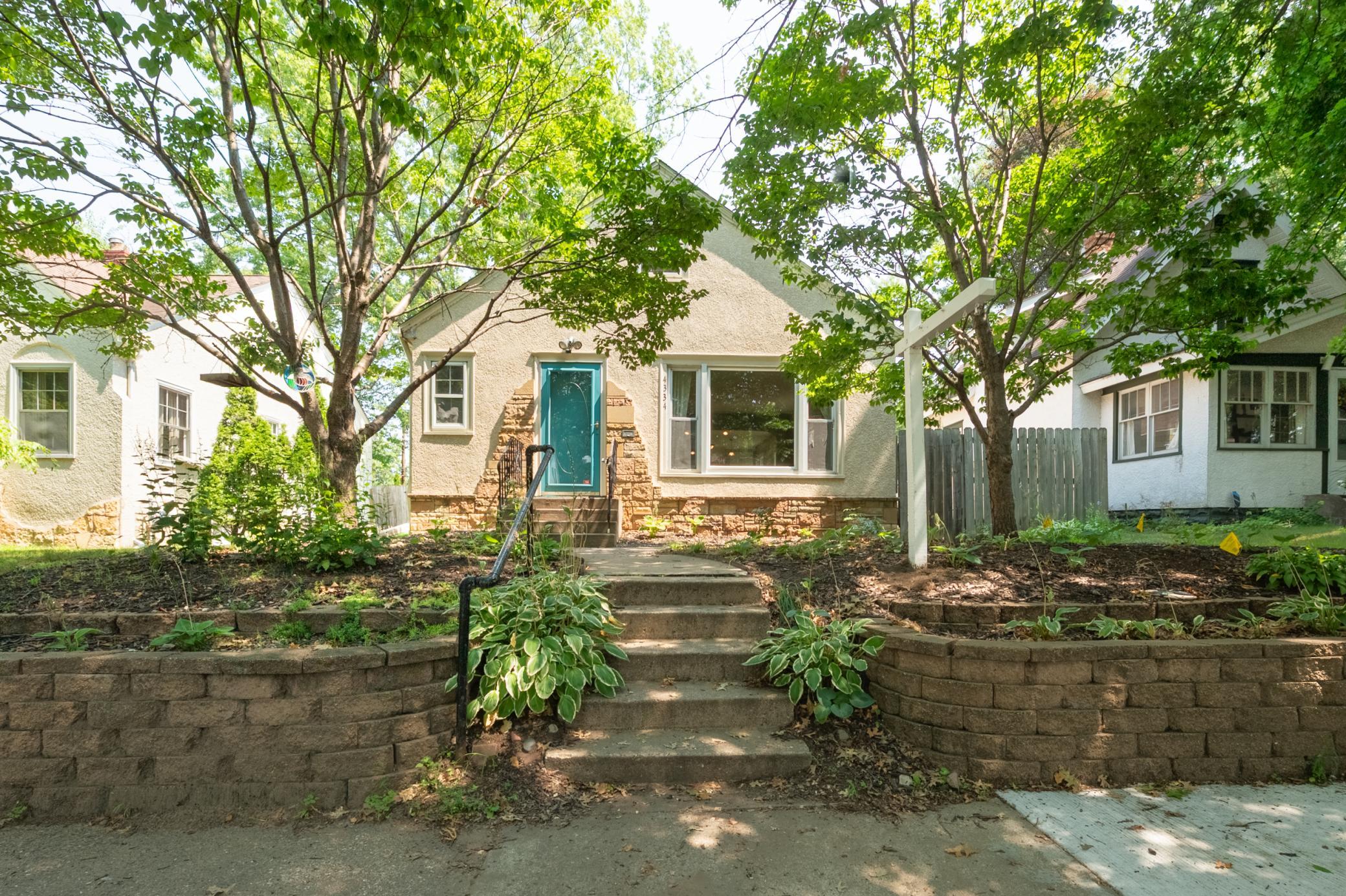 4334 Oliver Avenue N, Minneapolis MN 55412