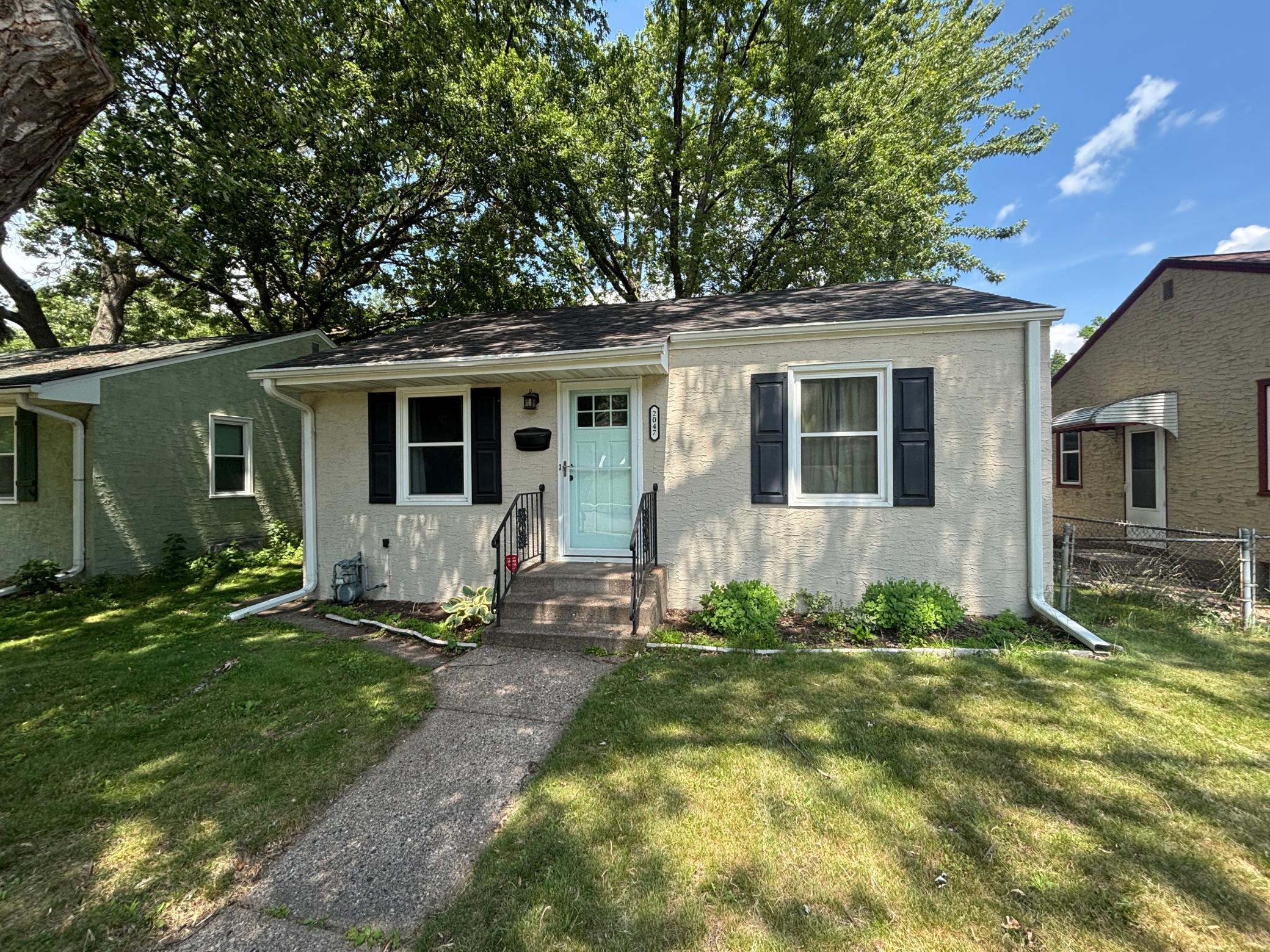 2047 Minnehaha Avenue E, Saint Paul MN 55119
