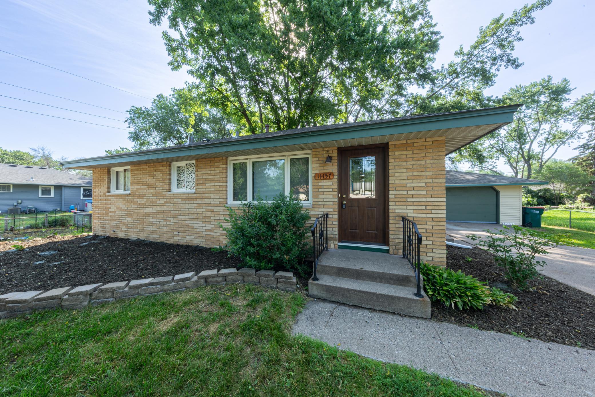 11157 Madison Street NE, Blaine MN 55434