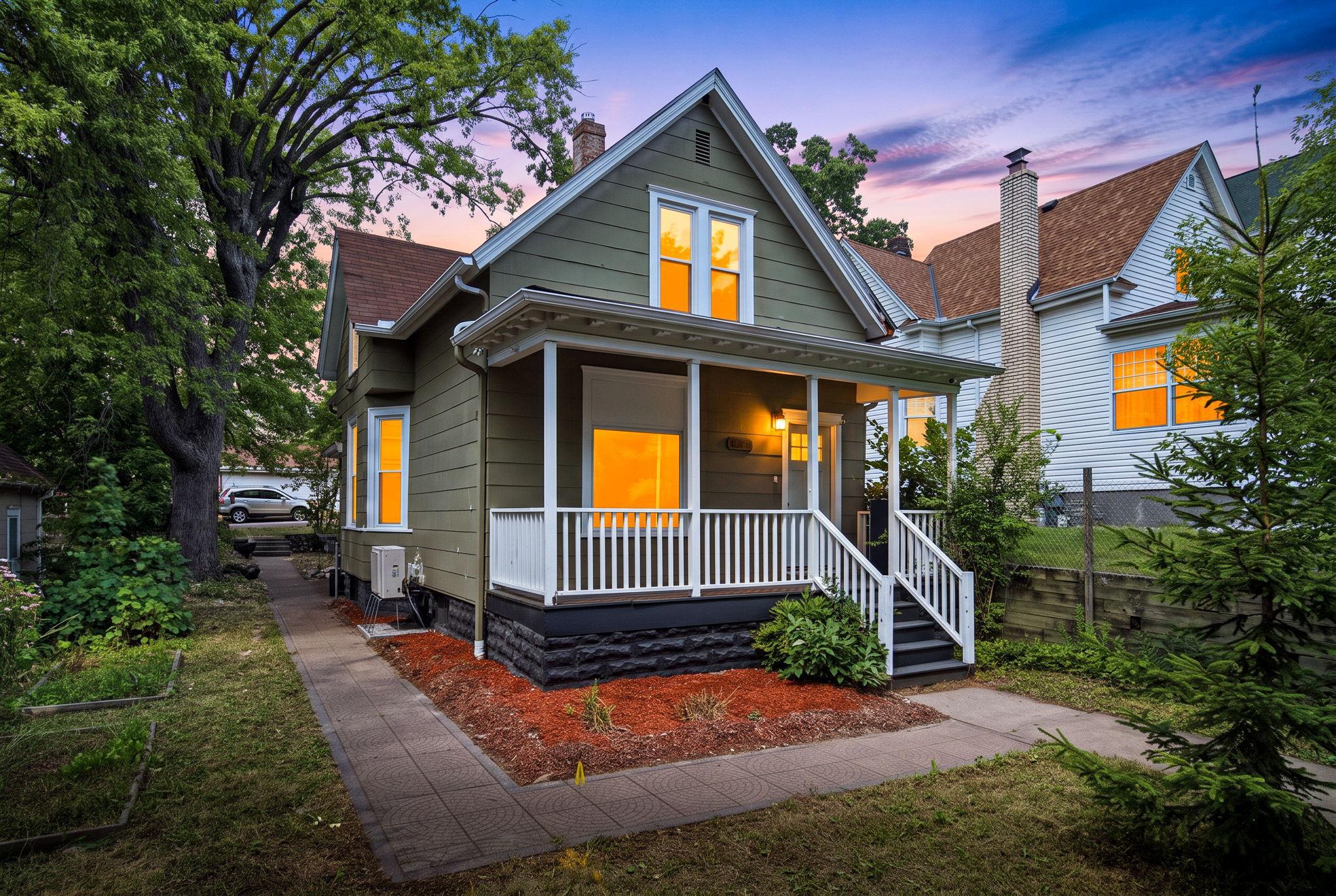 661 Magnolia Avenue E, Saint Paul MN 55106