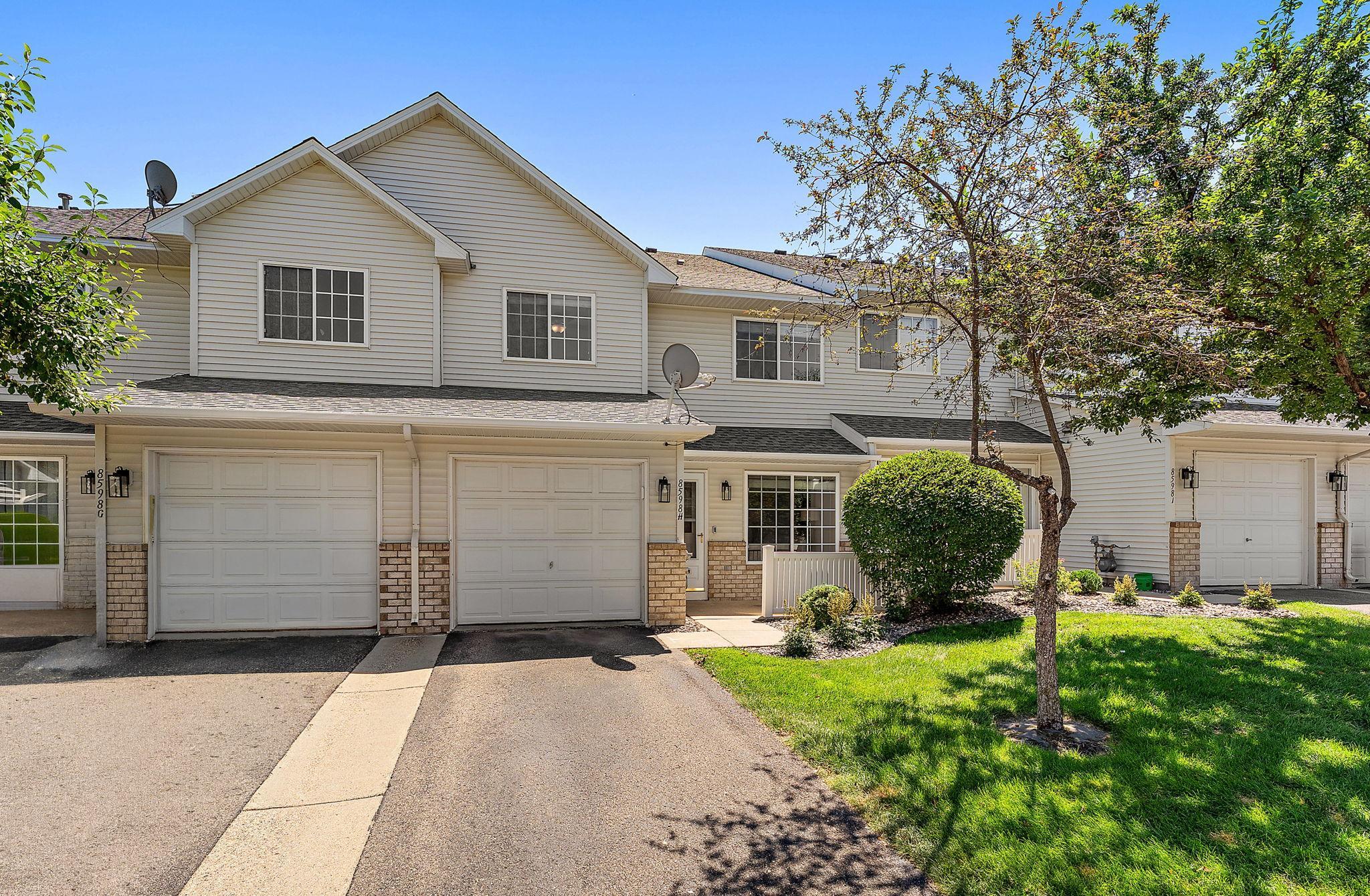 8598 Quarry Ridge Lane Unit H, Woodbury MN 55125