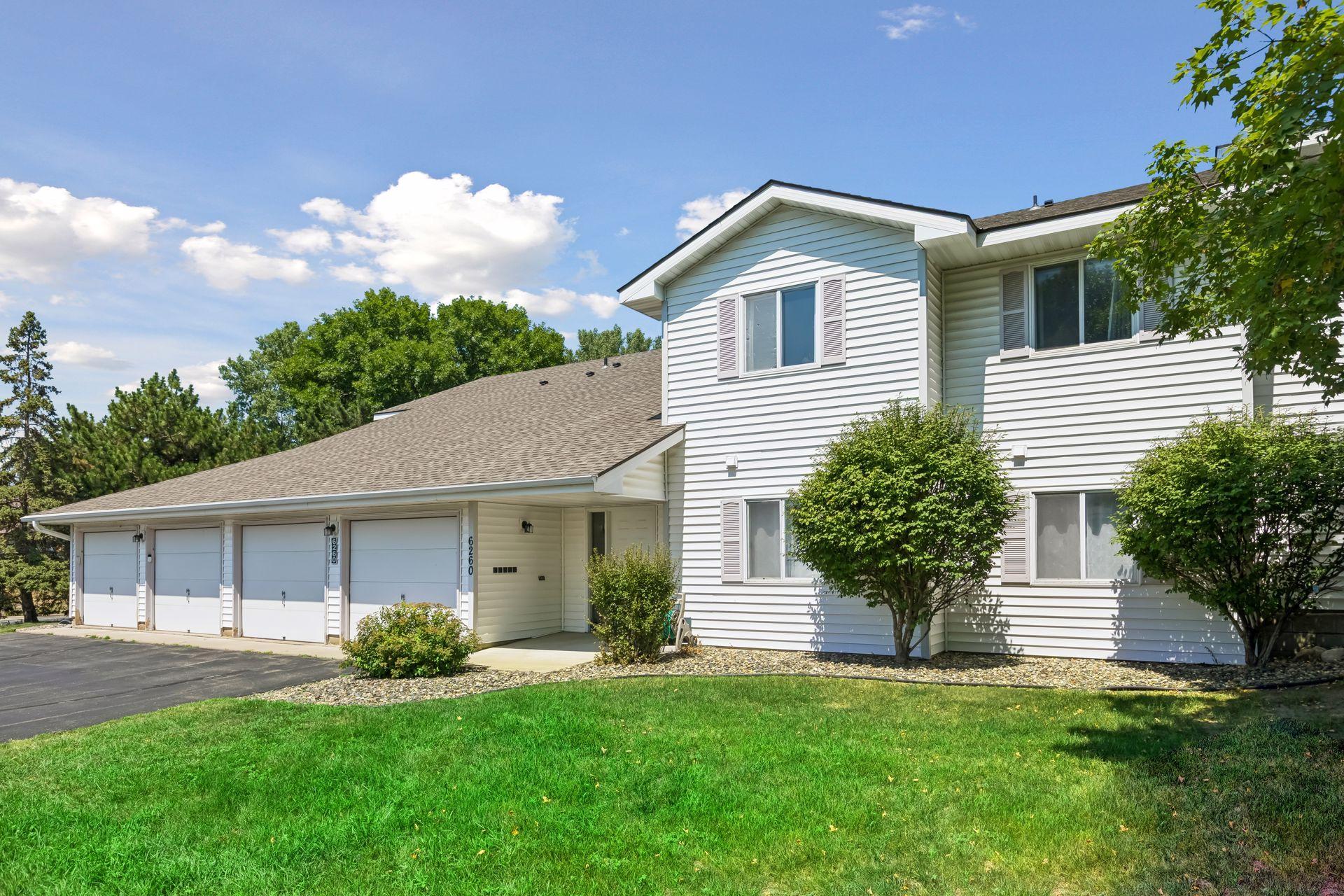 6260 Magda Drive Unit B, Maple Grove MN 55369