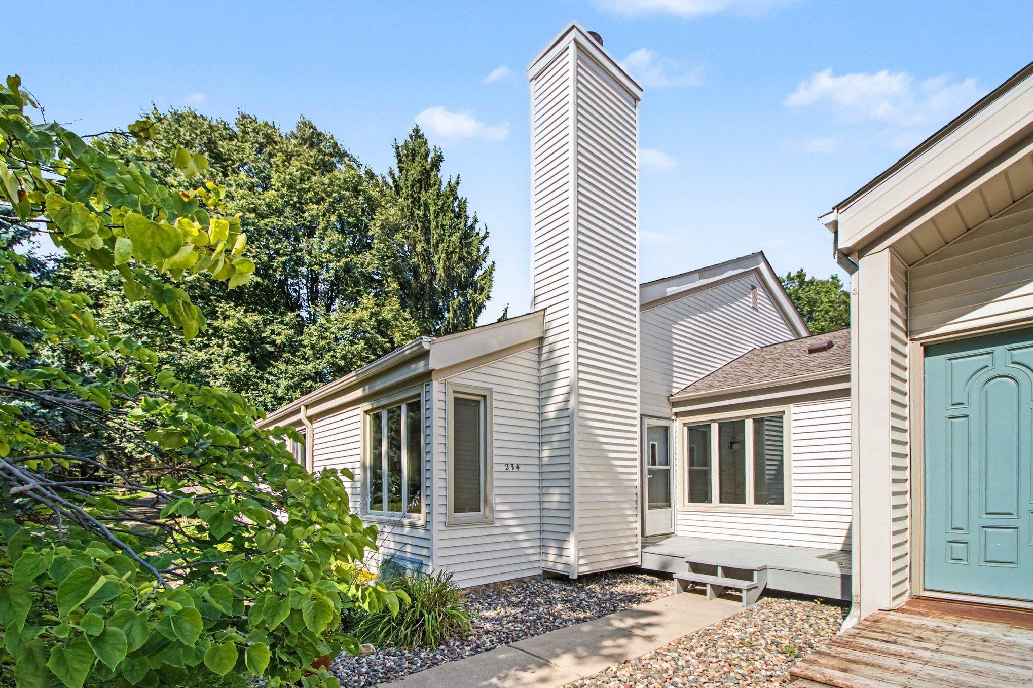 234 Cambria Court, Woodbury MN 55125