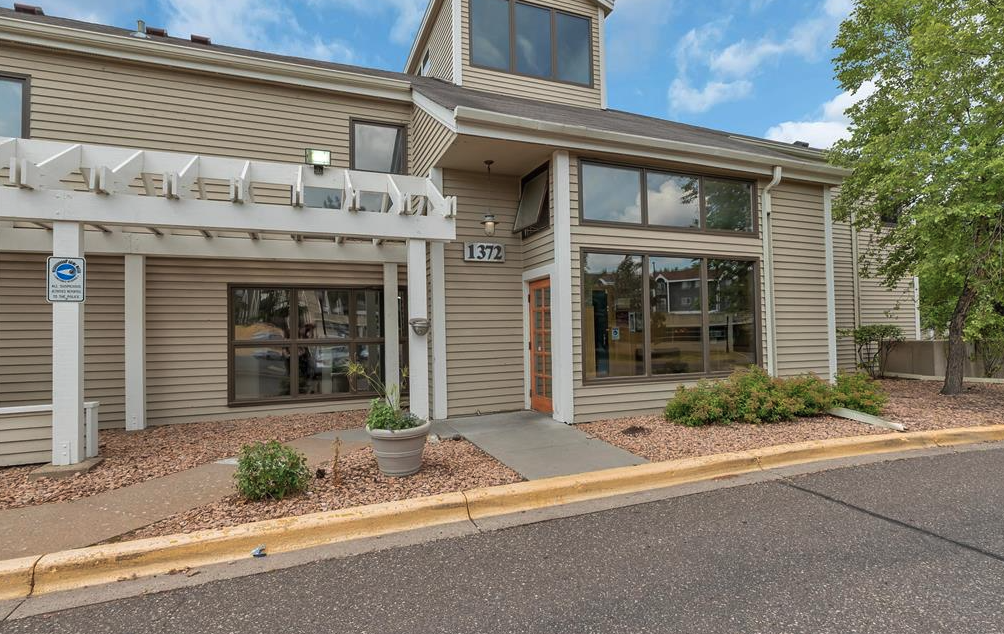 1372 Carling Drive Unit 306, Saint Paul MN 55108